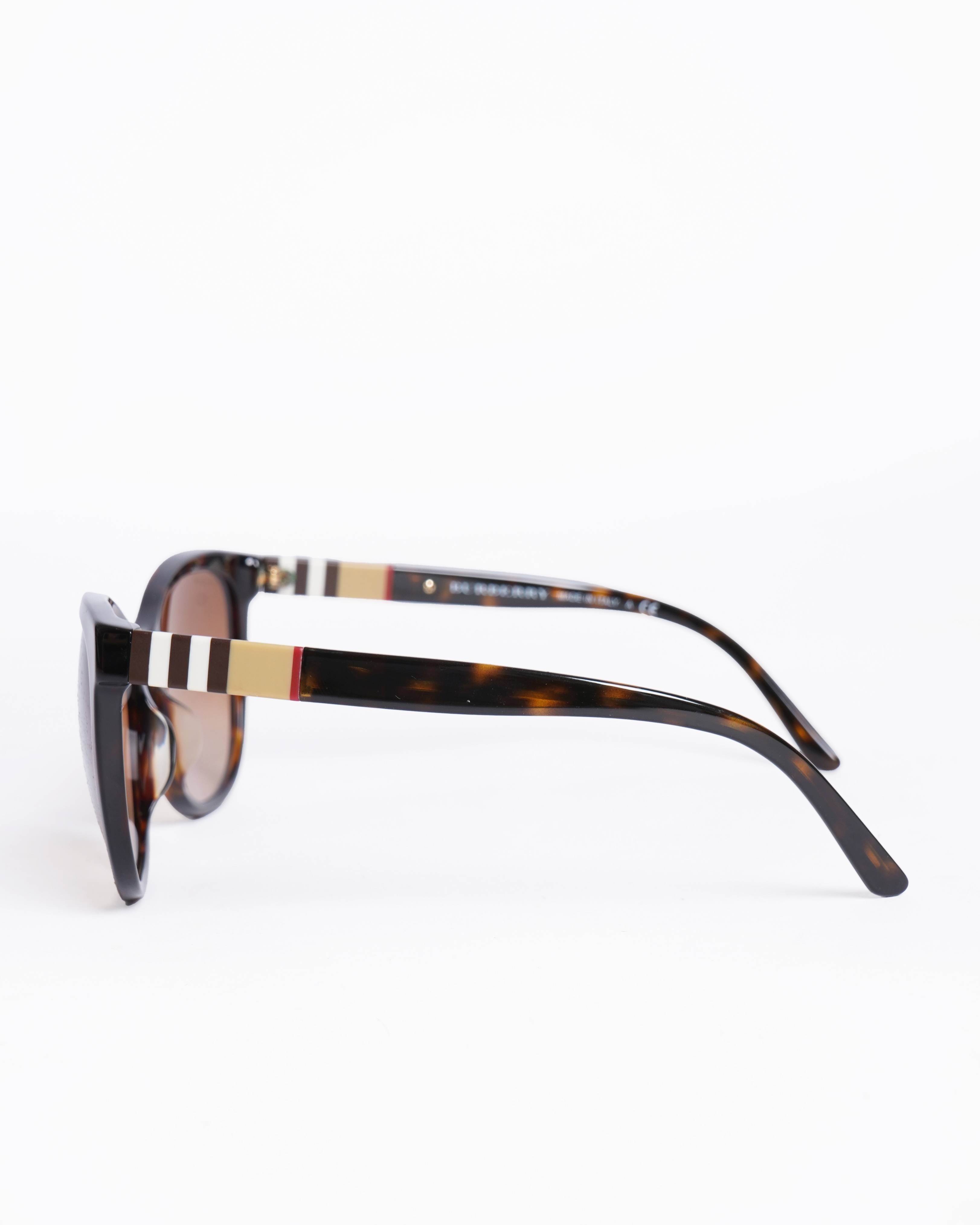 New Burberry brown sunglasses