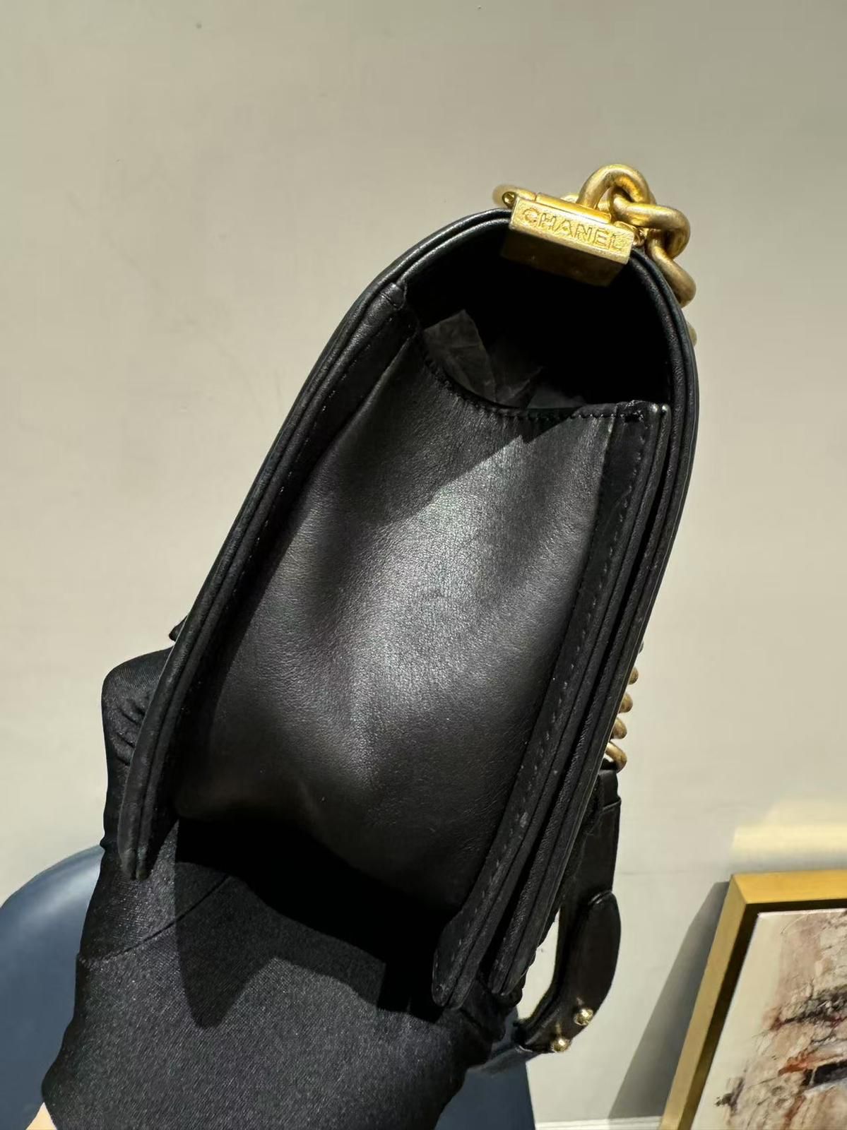 Chanel Le Boy Chevron Black