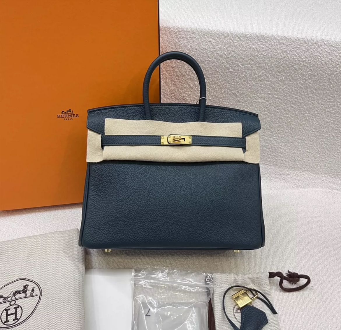 New Hermes Birkin 25 GHW