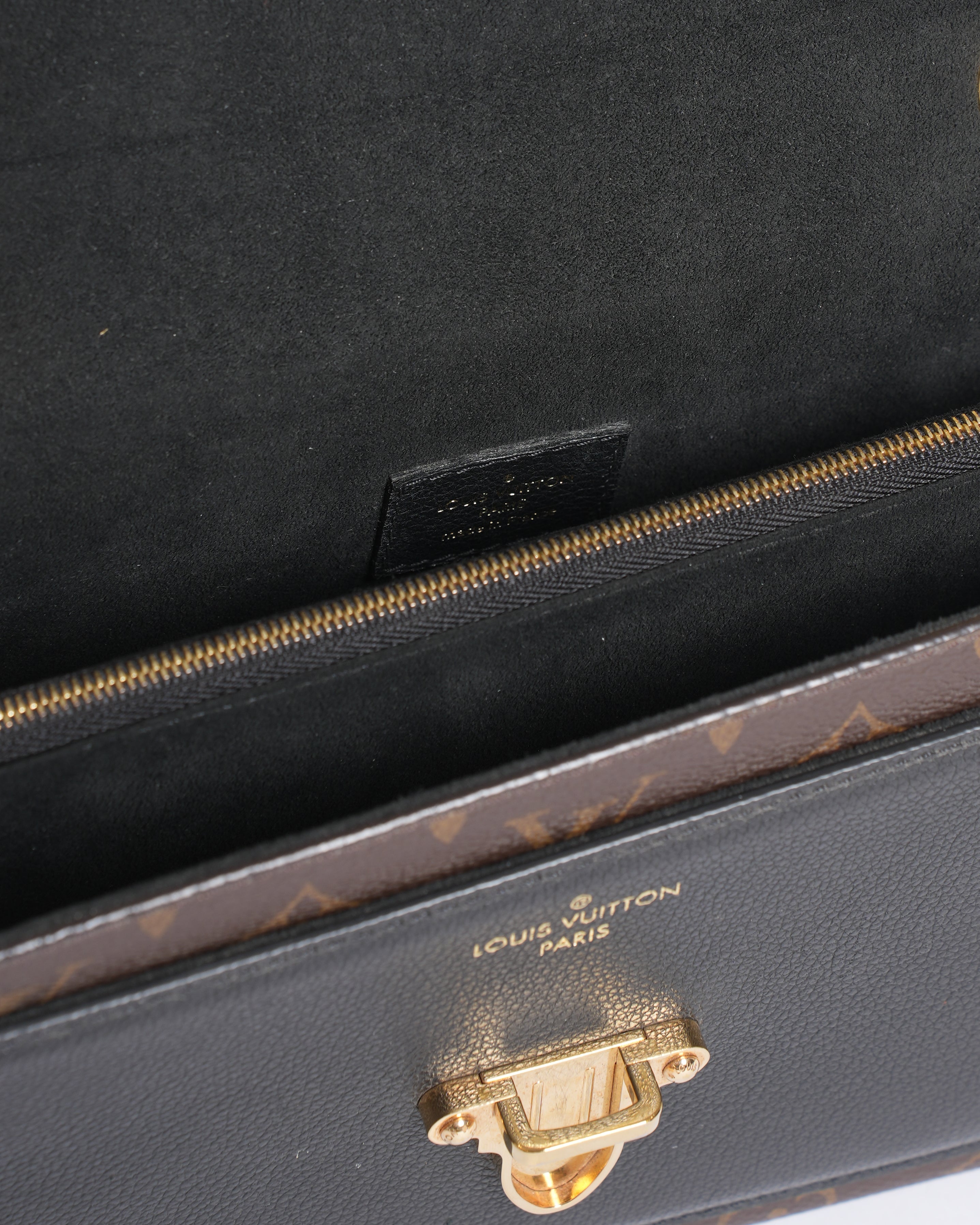 Louis vuitton victoire monogram crossbody bag