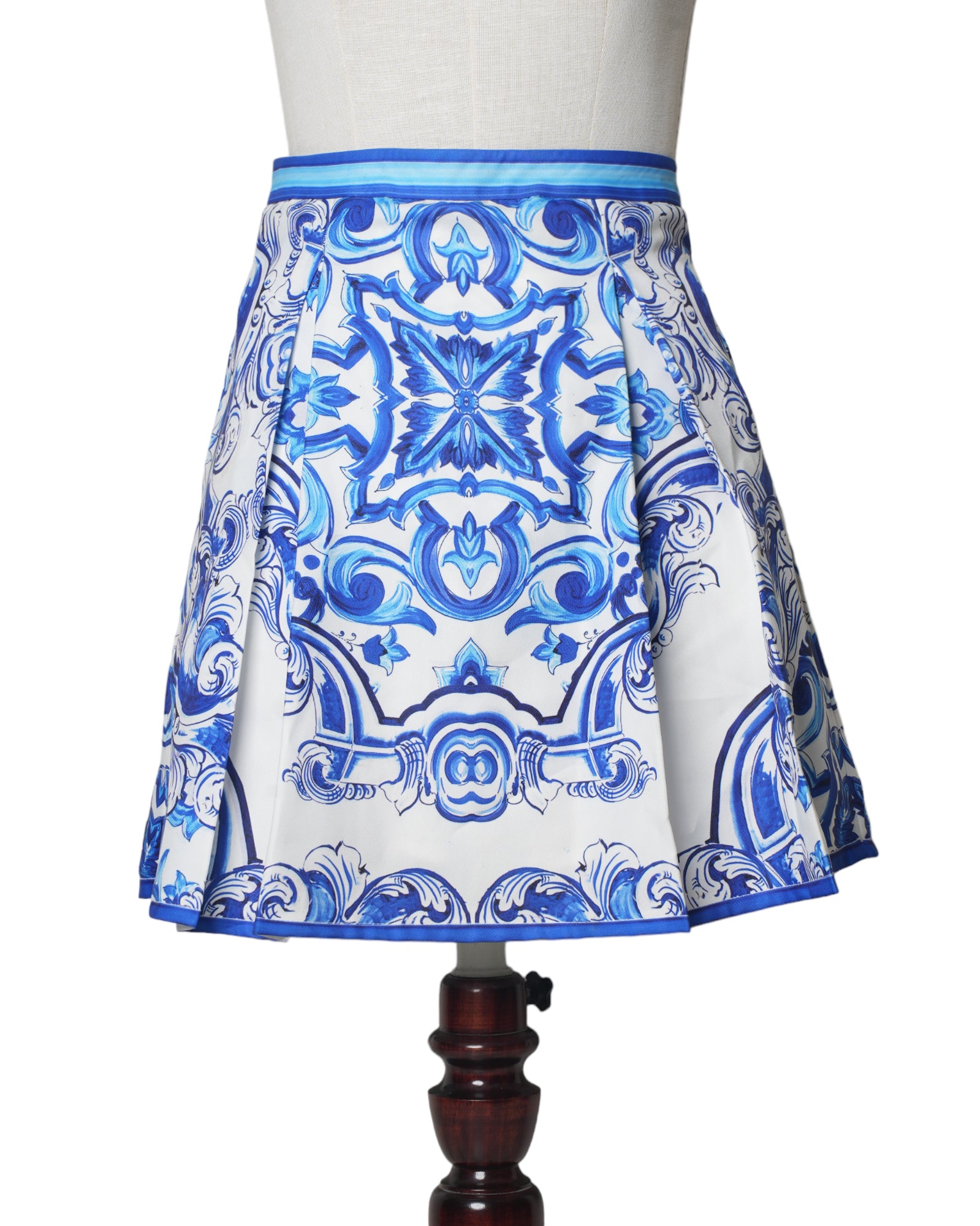Falguni & Shane Peacock Blue Skirt Top Pop Art Print Set