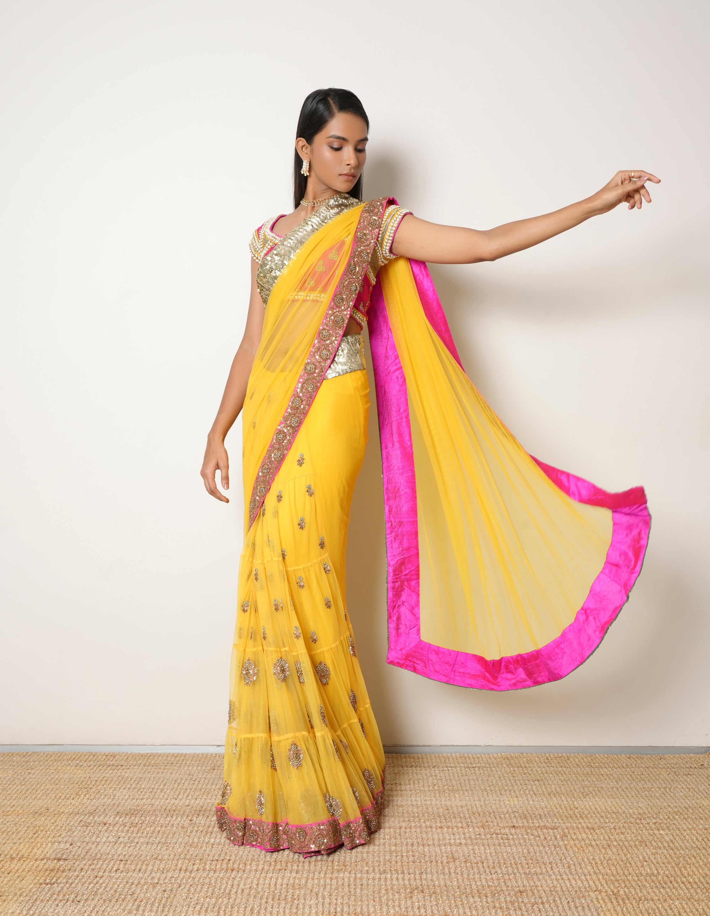 Peppermint Diva Yellow Net Saree With Motif & Zari Work