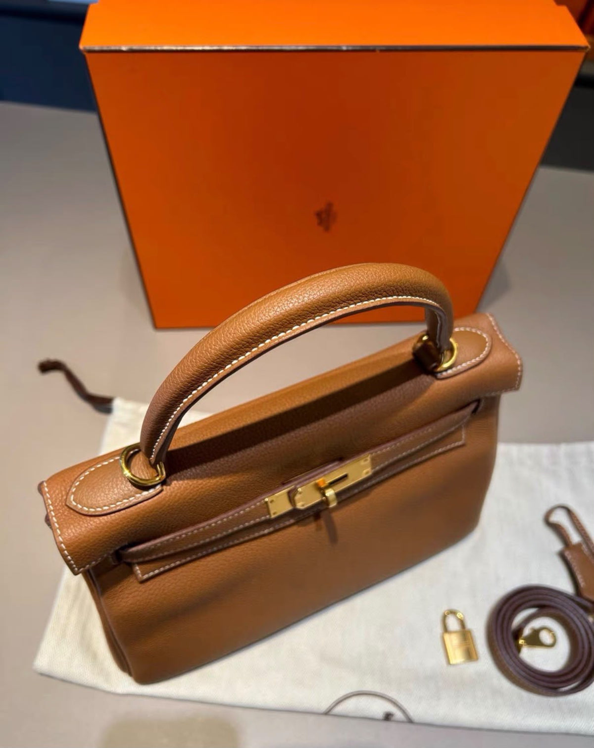 Hermes Kelly 28 Togo leather W stamp
