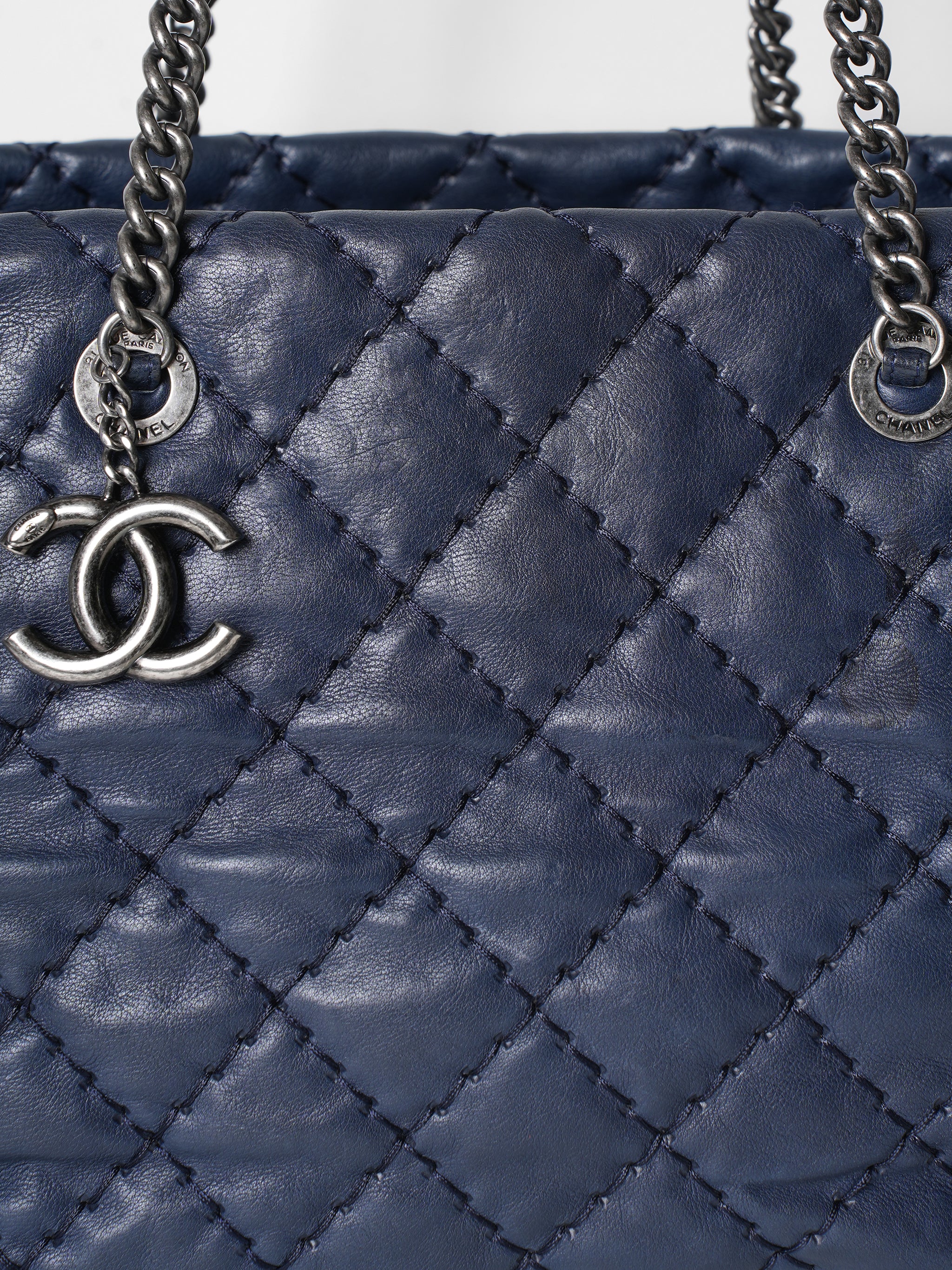 chanel navy blue tote bag