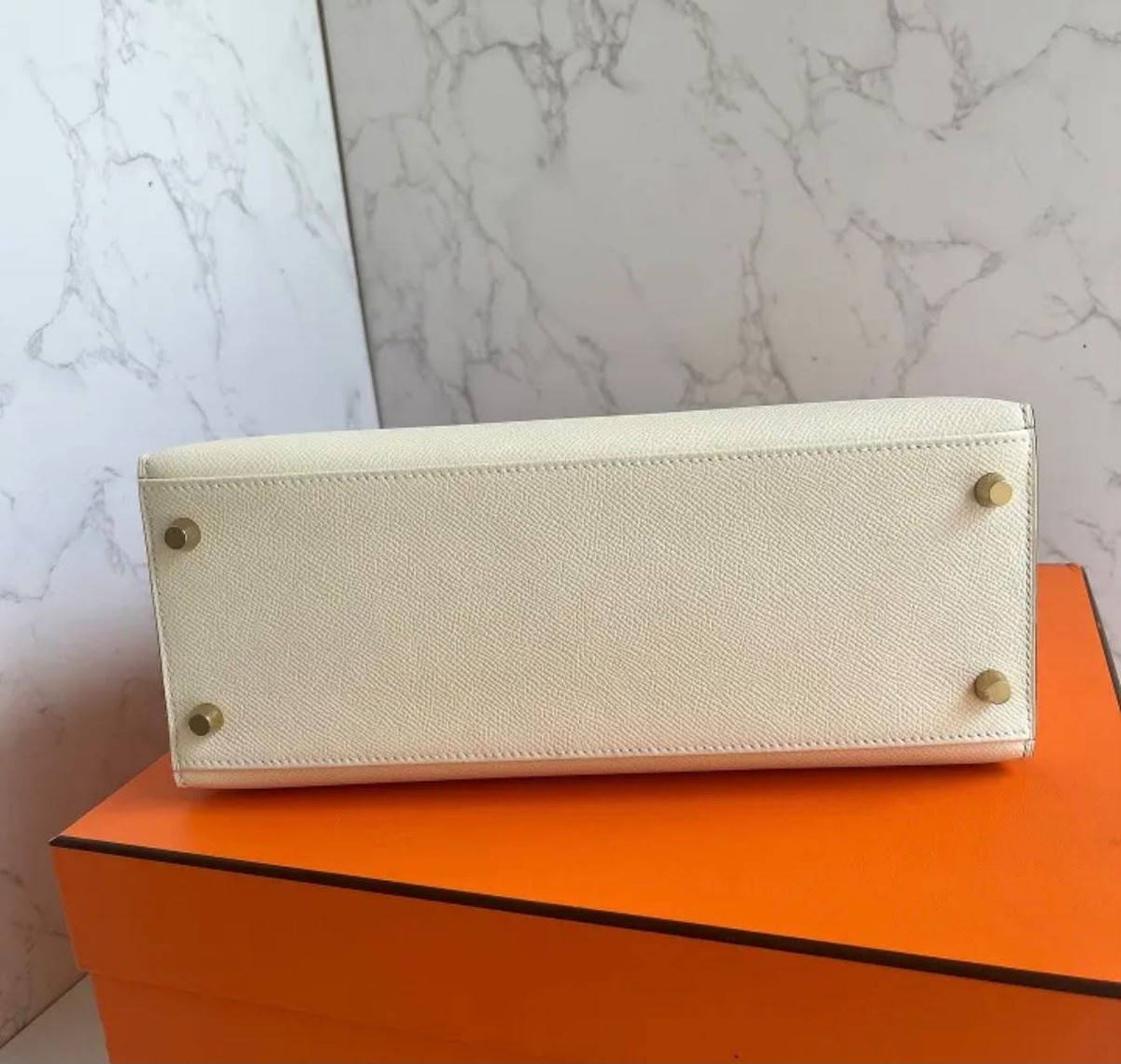 Hermes Kelly 28 Ep leather B stamp