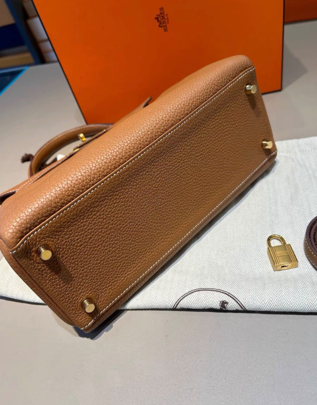 Hermes Kelly 28 Togo leather W stamp
