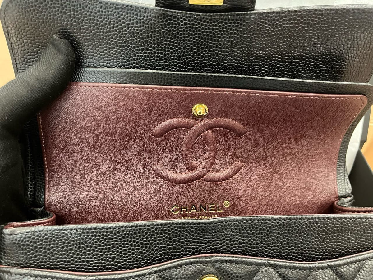CHANEL Small Classic Flap