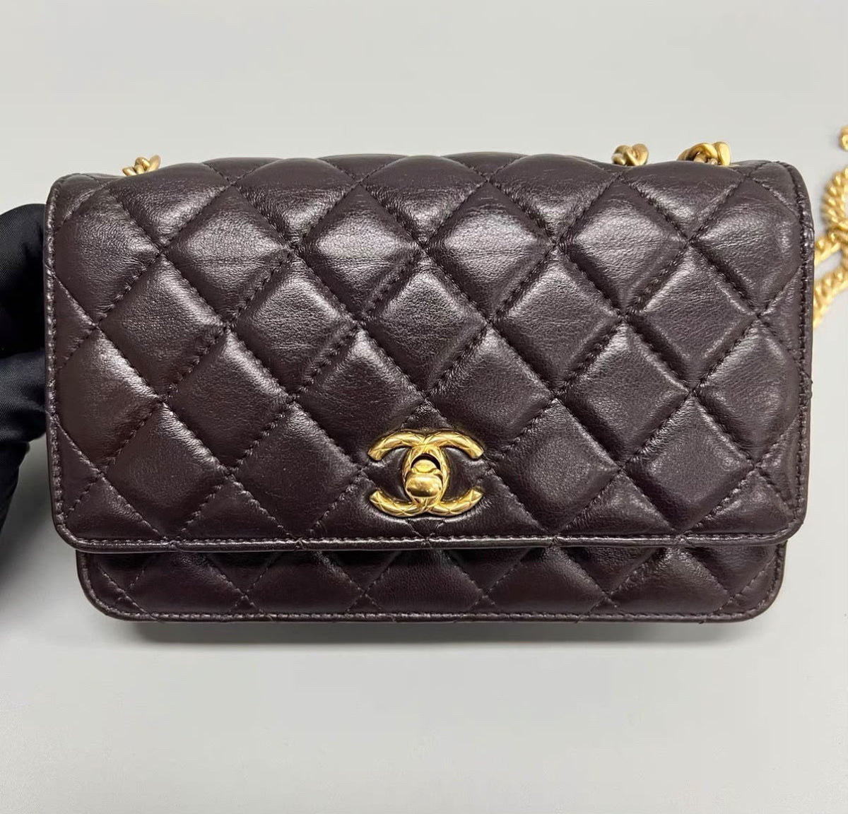 Chanel Classic Wallet on Chain (WOC) black Quilted Lambskin Gold Hardware