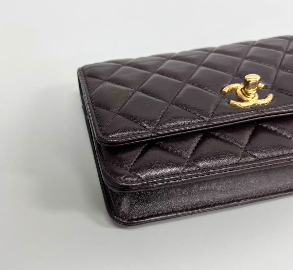 Chanel Classic Wallet on Chain (WOC) black Quilted Lambskin Gold Hardware
