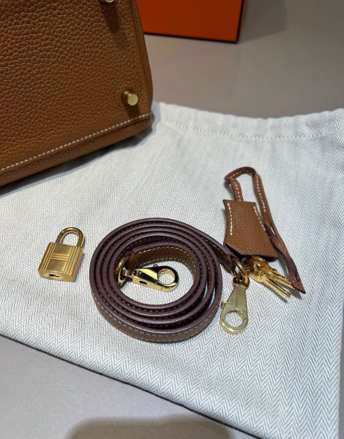 Hermes Kelly 28 Togo leather W stamp