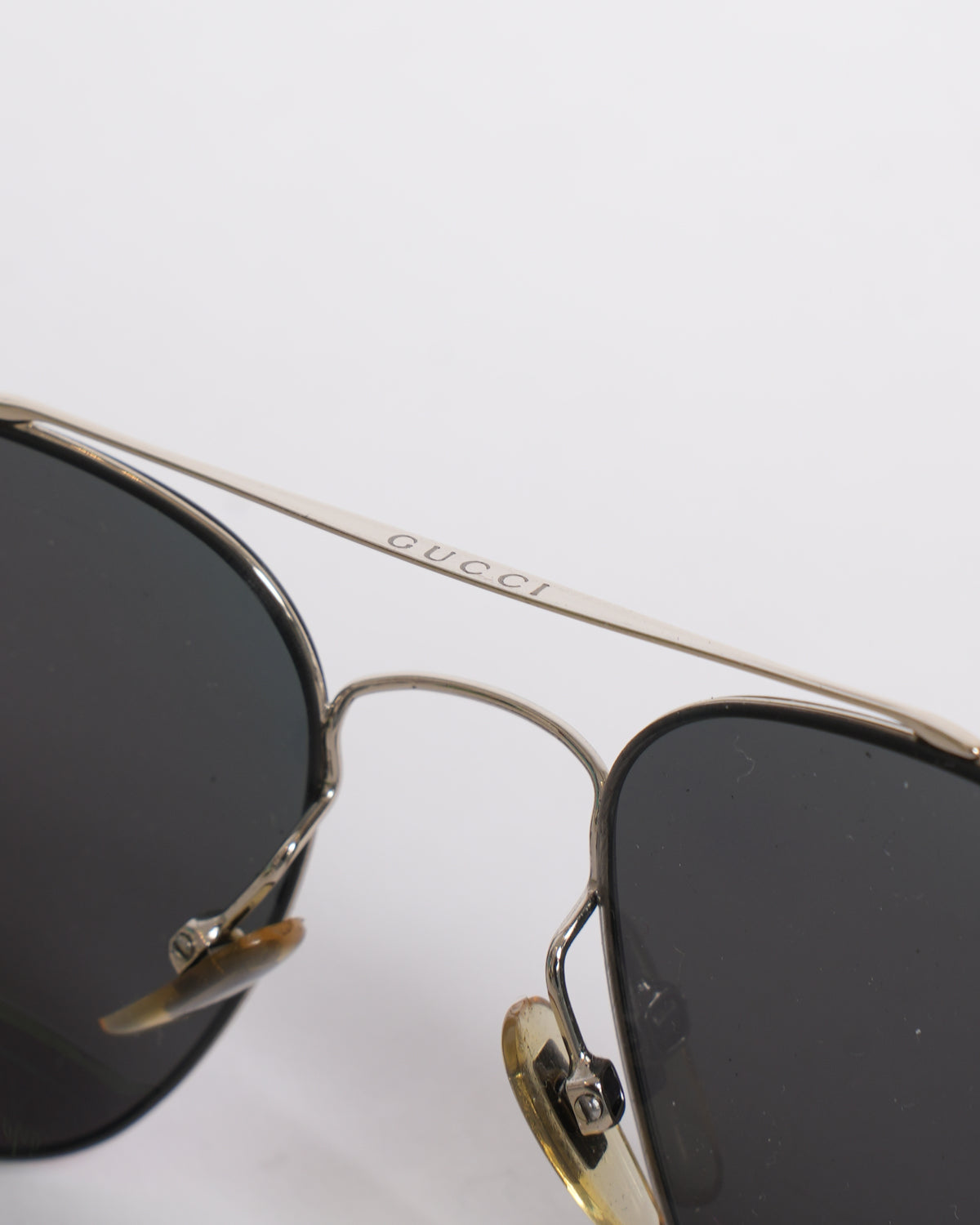 Gucci Men's Sunglasses In Black With Silver Frame