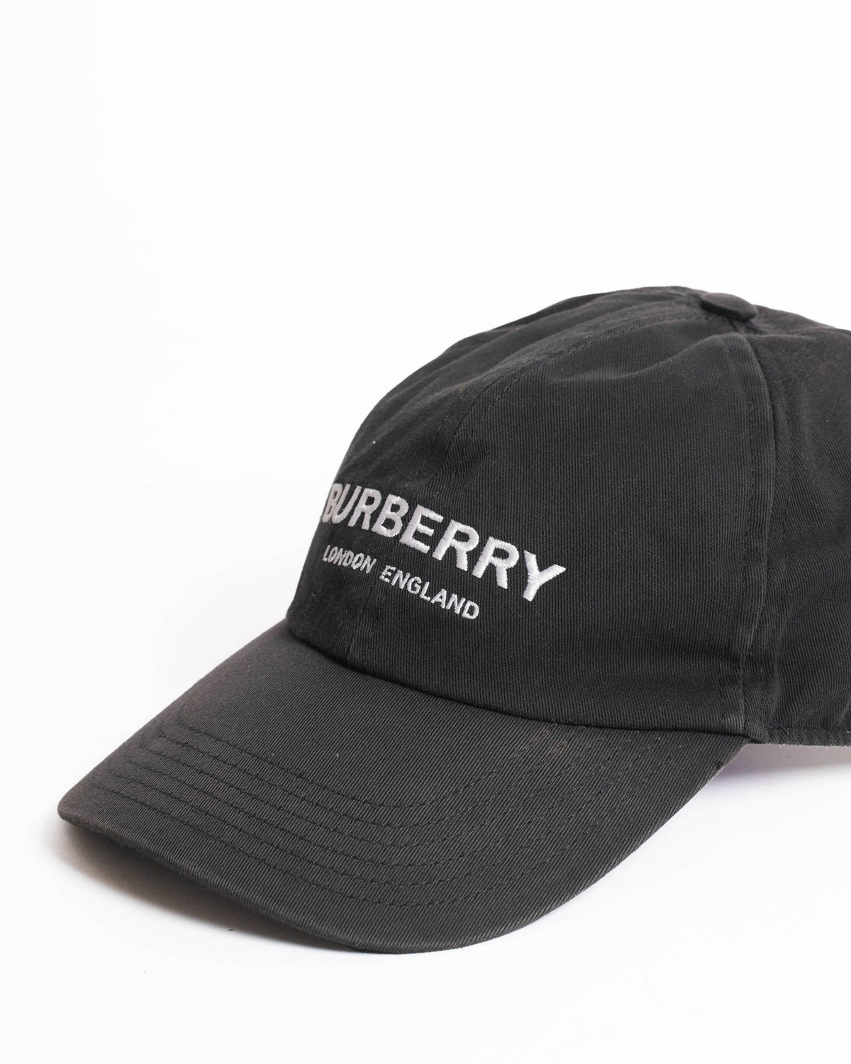 Burberry Logo Embroidered cap