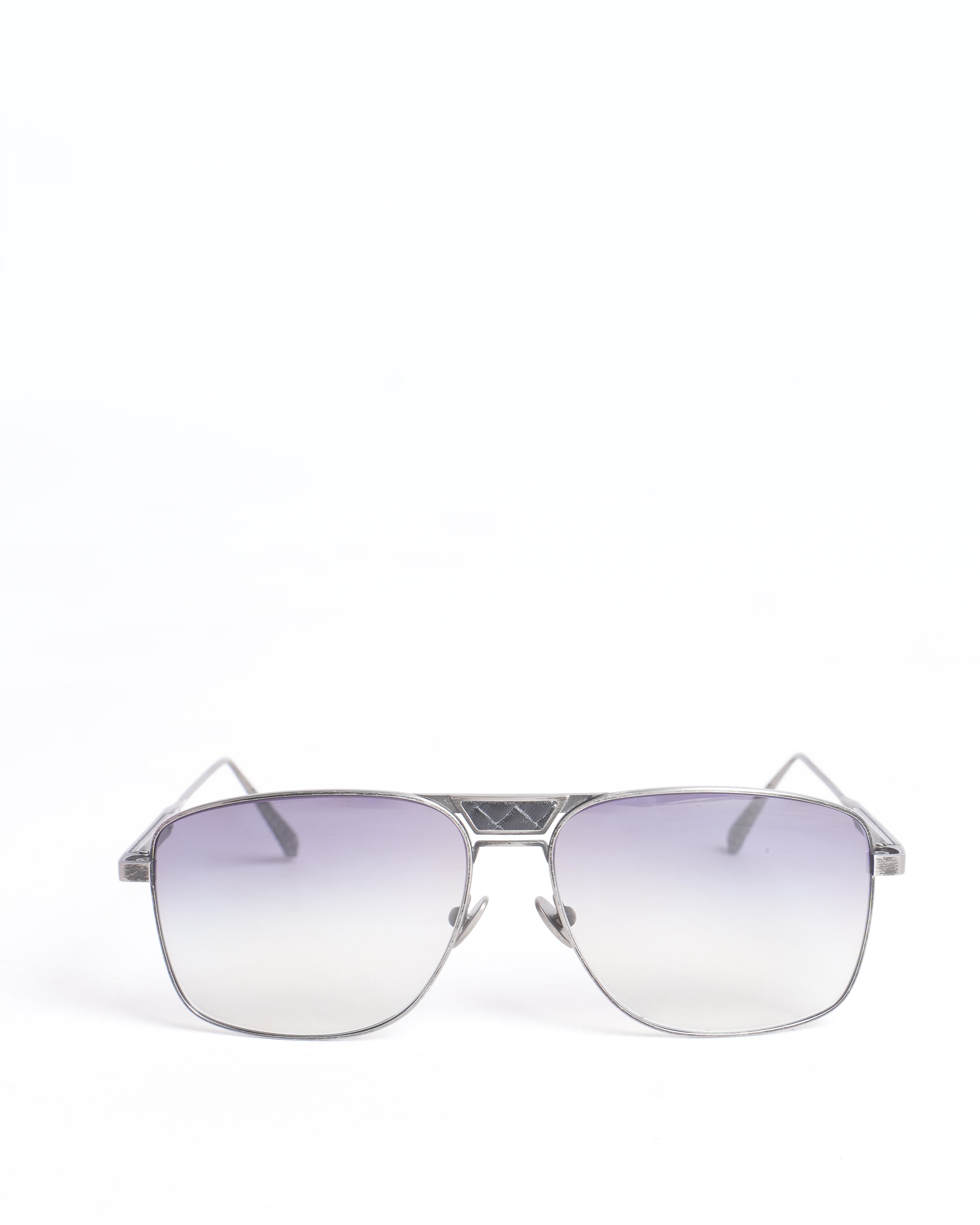Bottega Veneta 
Round Frame sunglasses
