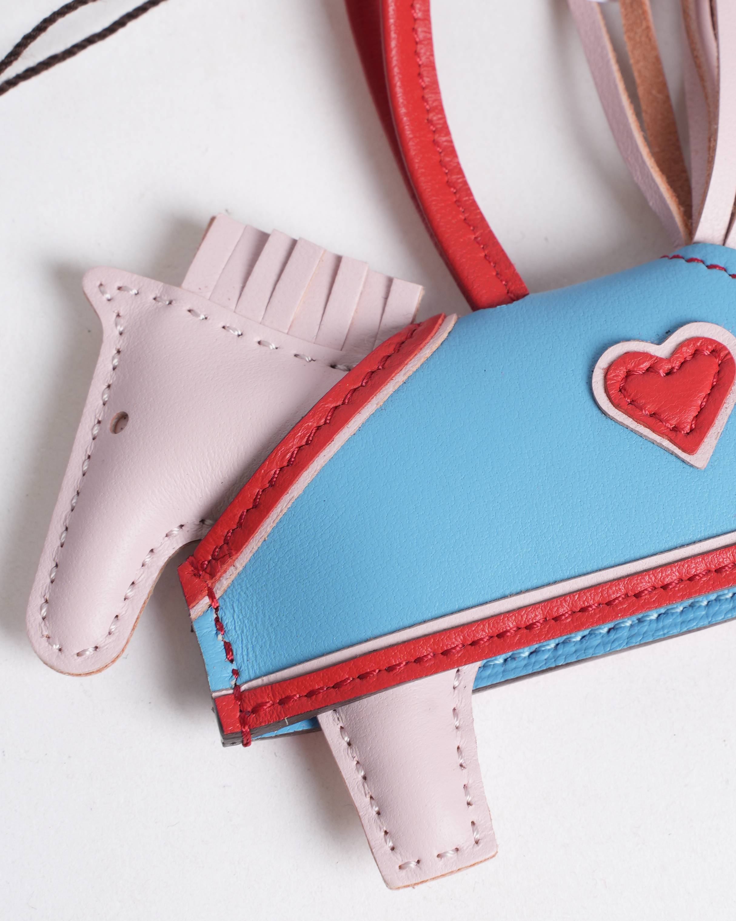 New Hermès rodeo robeo coeur pm charm