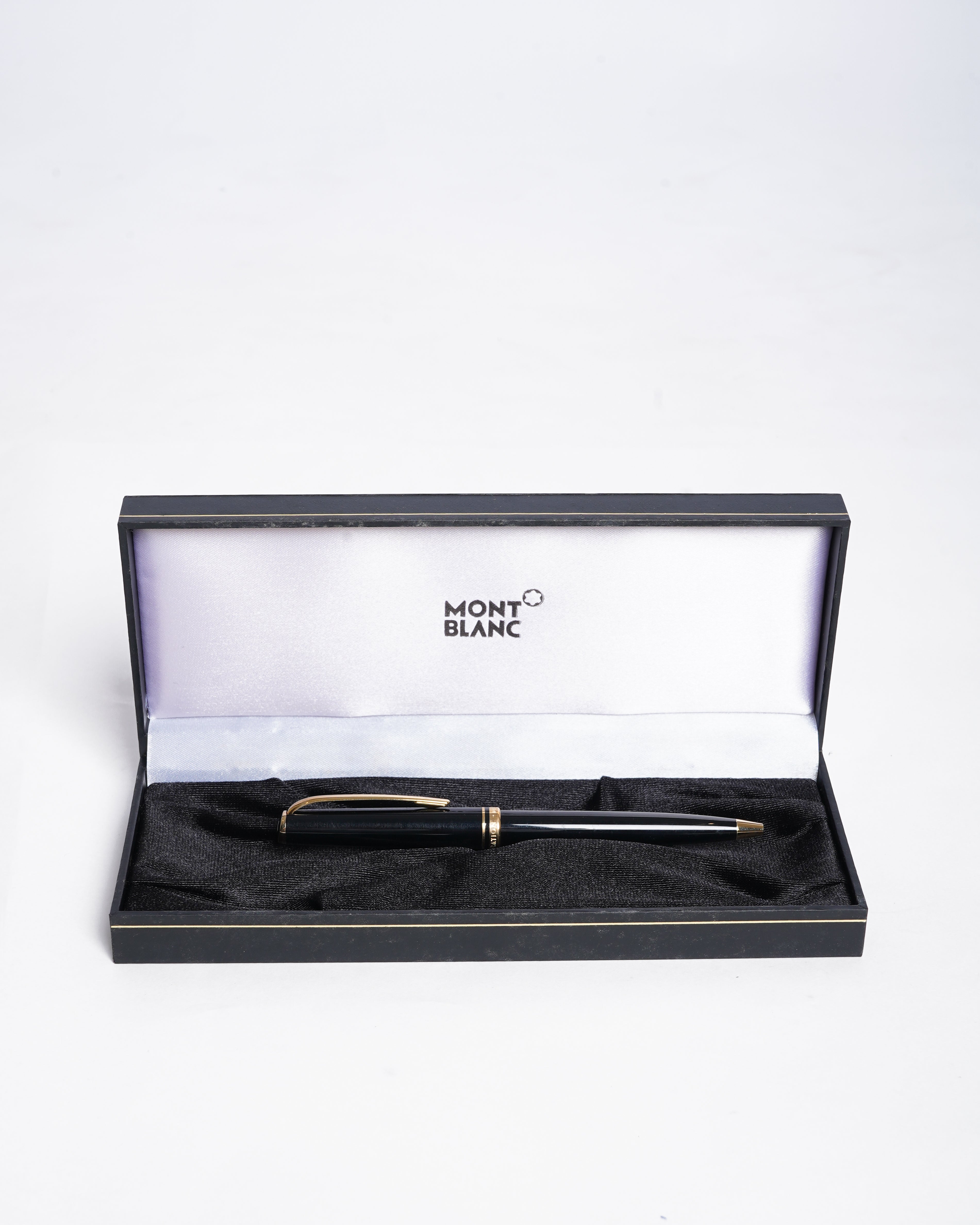 Montblanc Meisterstück Classique ballpoint pen