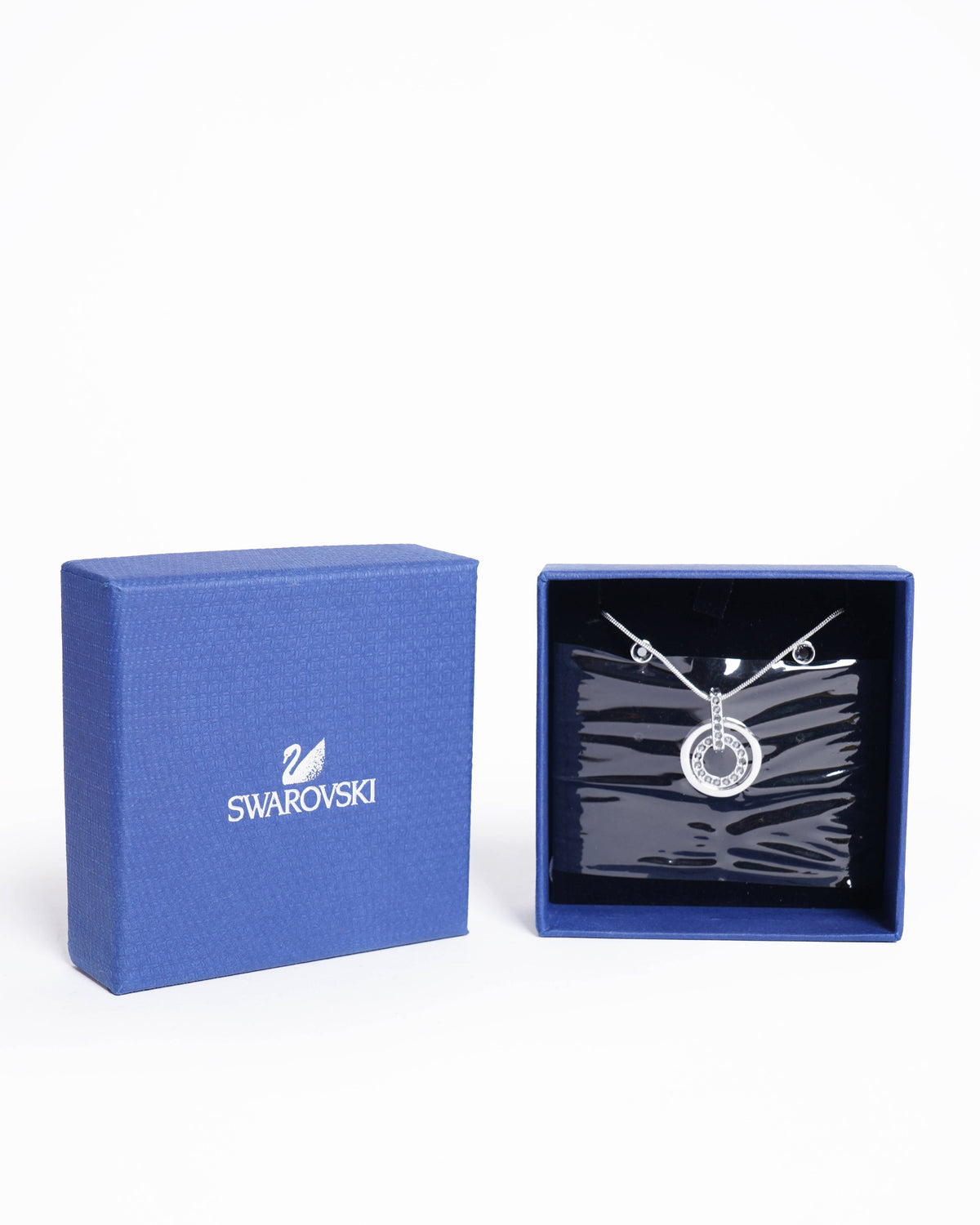 New Swarovski Necklace Earrings Circle Set