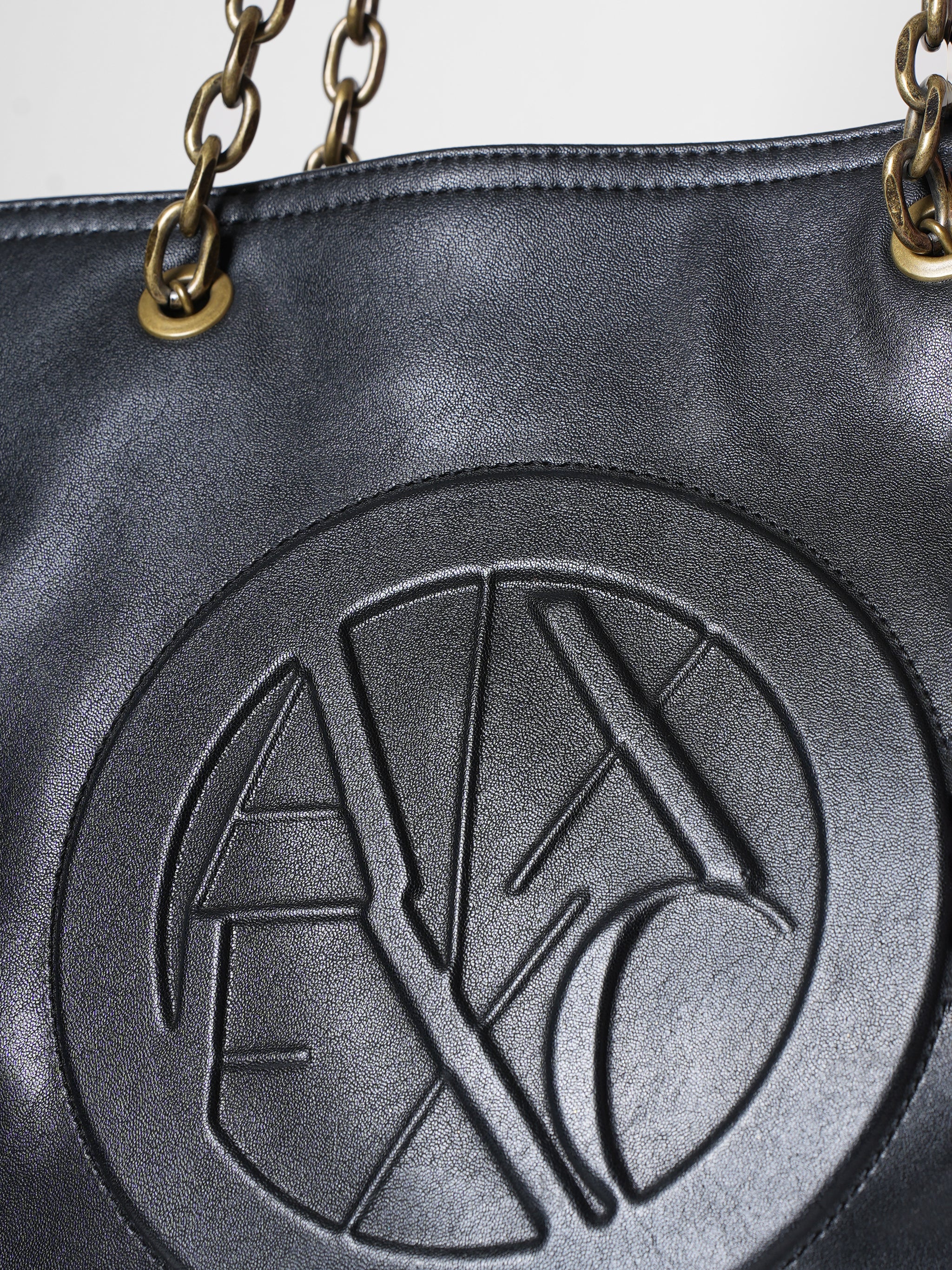 Emporio Armani women's imitation grained leather bag with shoulder strap  Black | Caposerio.com