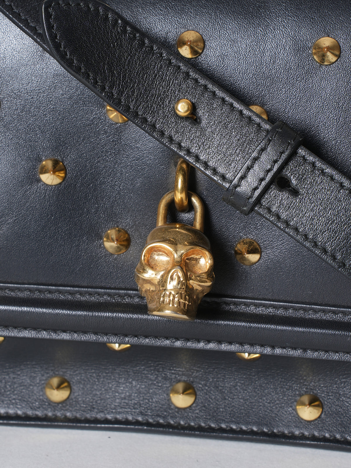 alexander mcqueen padlock skull leather backpack Alexander McQueen Padlock Studded Leather Shoulder Bag