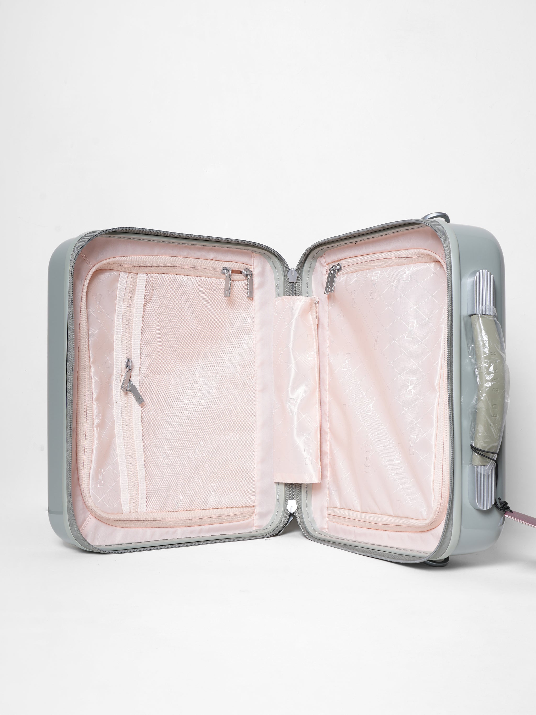 New Ted baker Take Flight Vanity Case