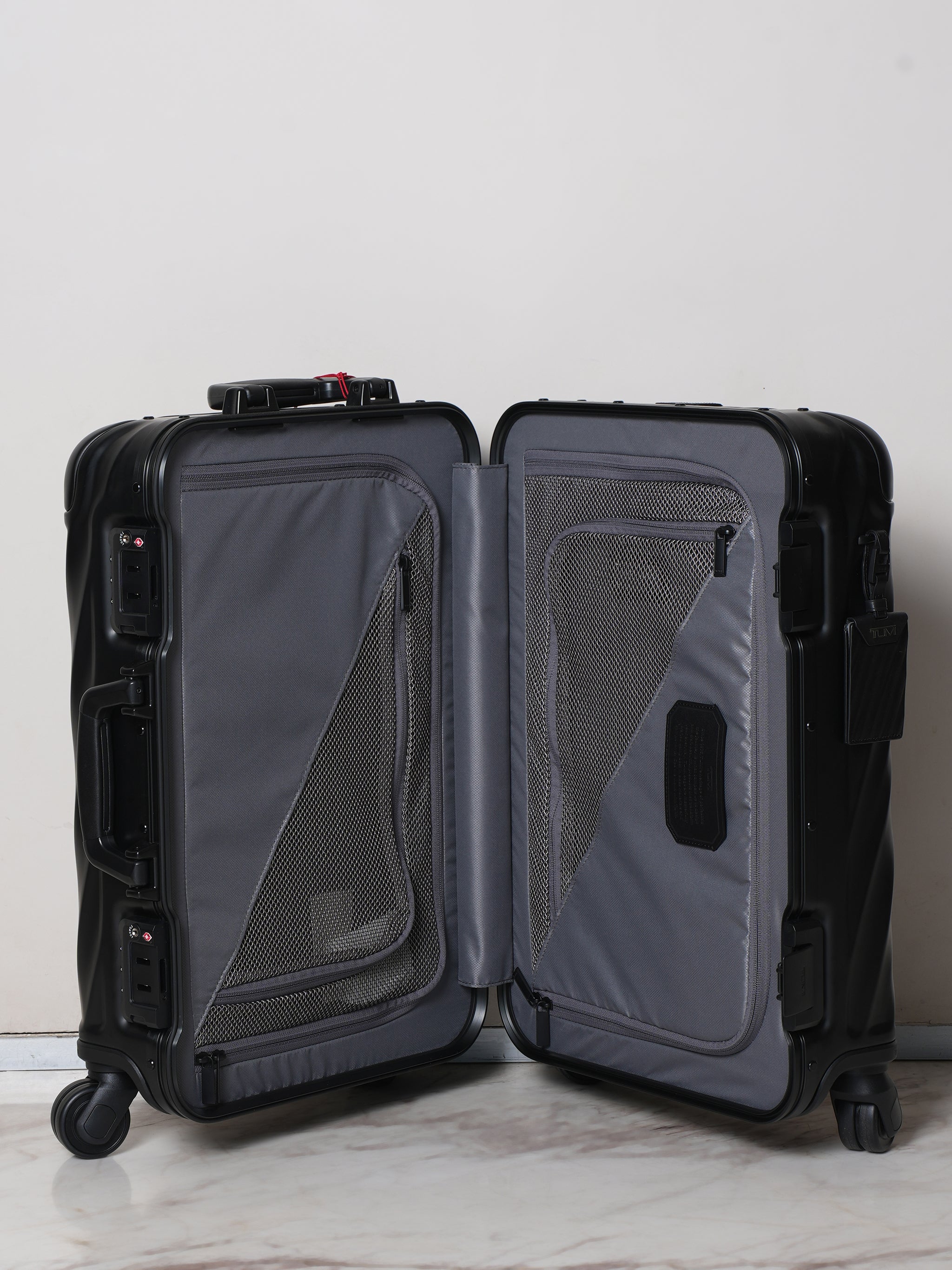 New Tumi Luggage Unisex