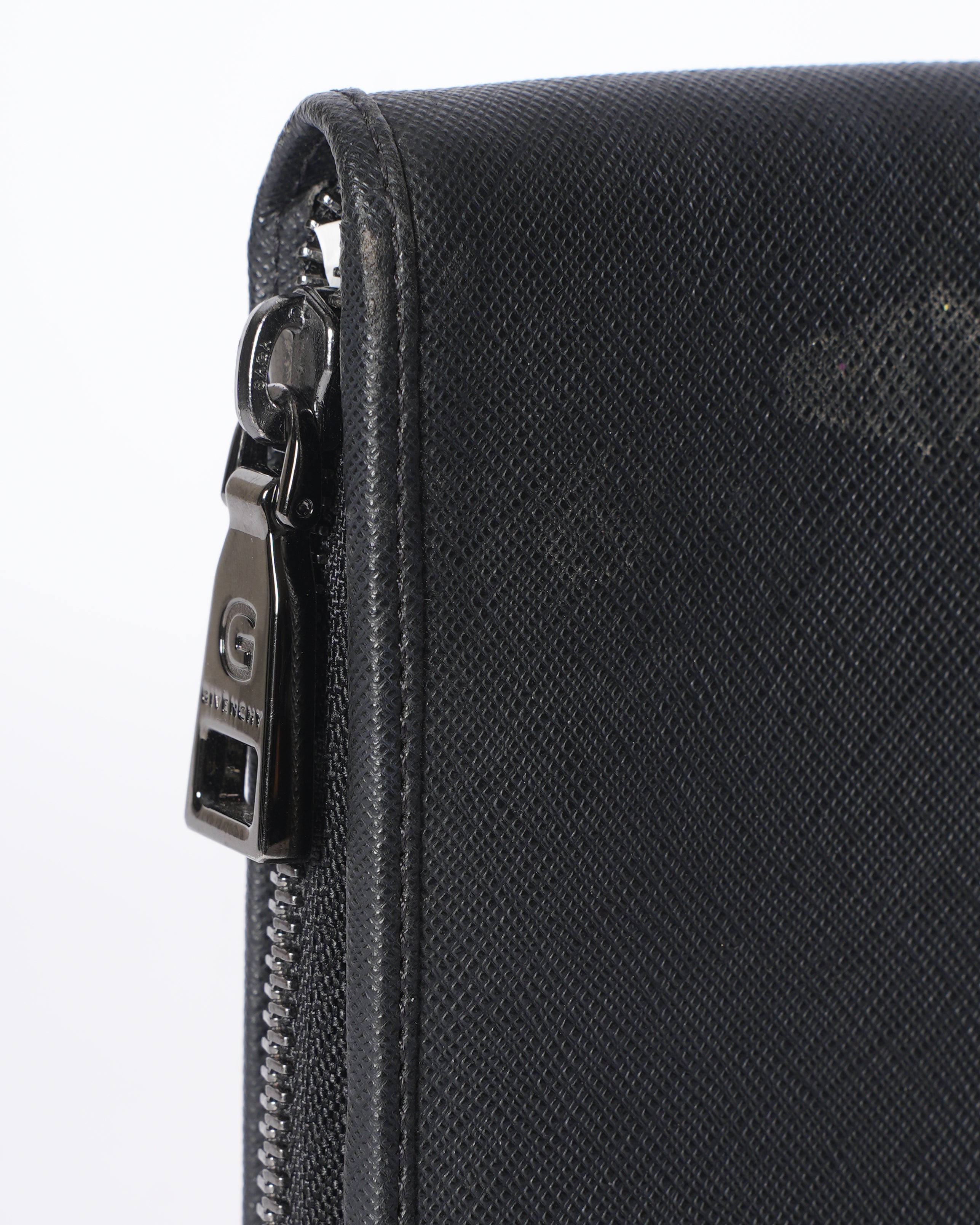 Givenchy Zip Around Wallet In Black