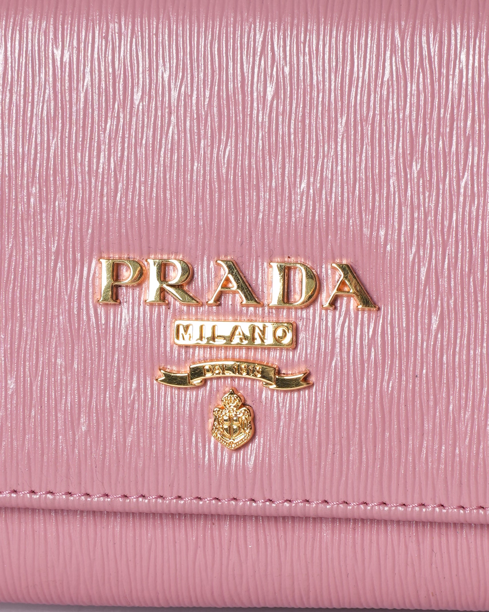Prada Wallet On Chain In Pink