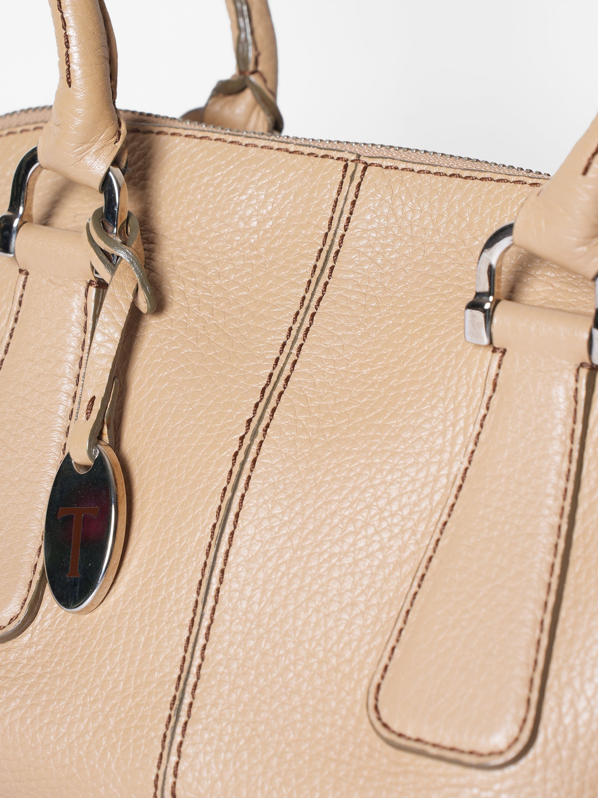 Tod's Beige Shoulder Bag