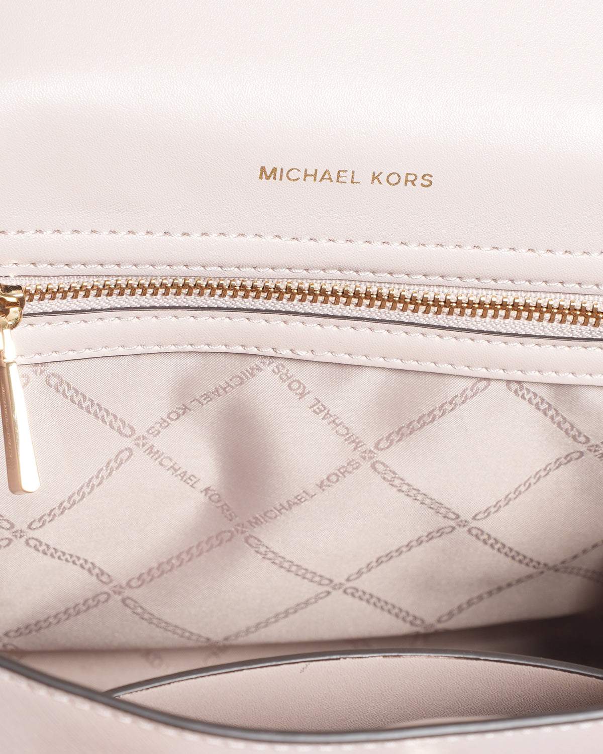 Michael Kors Carmen Bag In Pink & White