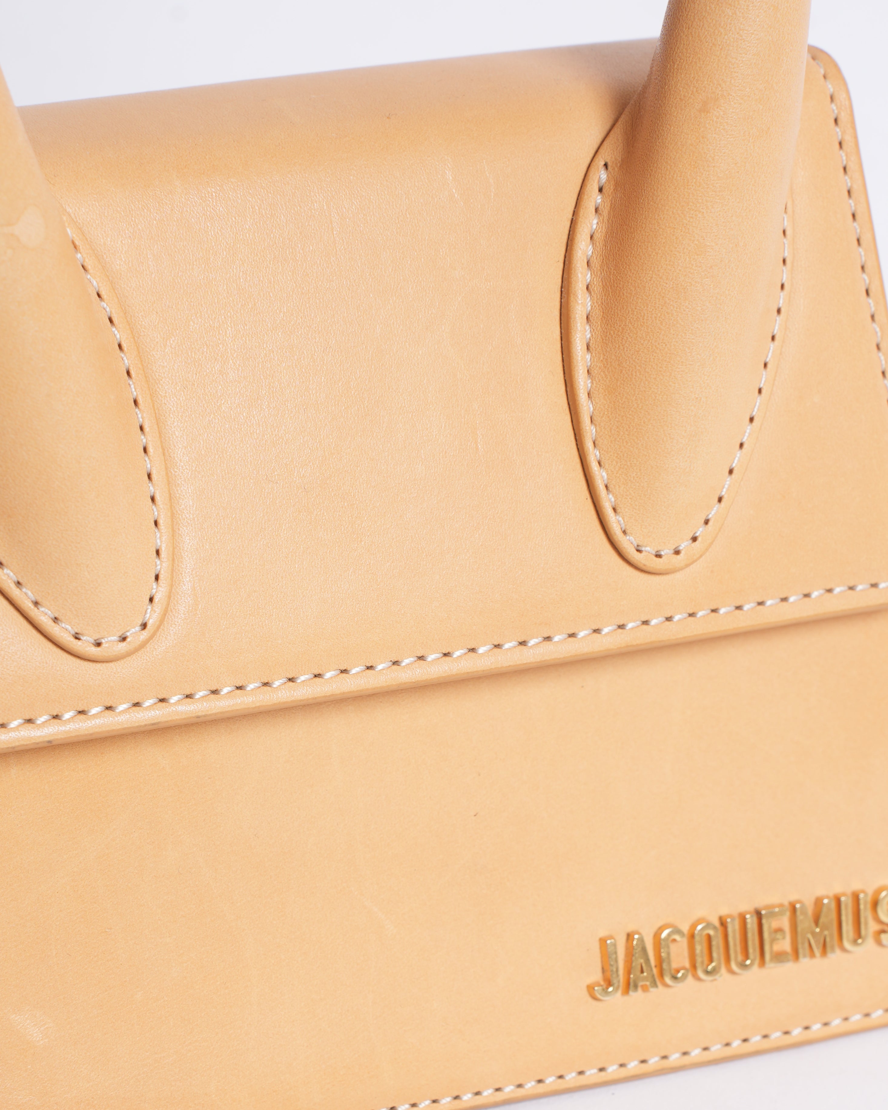 Jacquemus Moyen Bag In Mustard Yellow