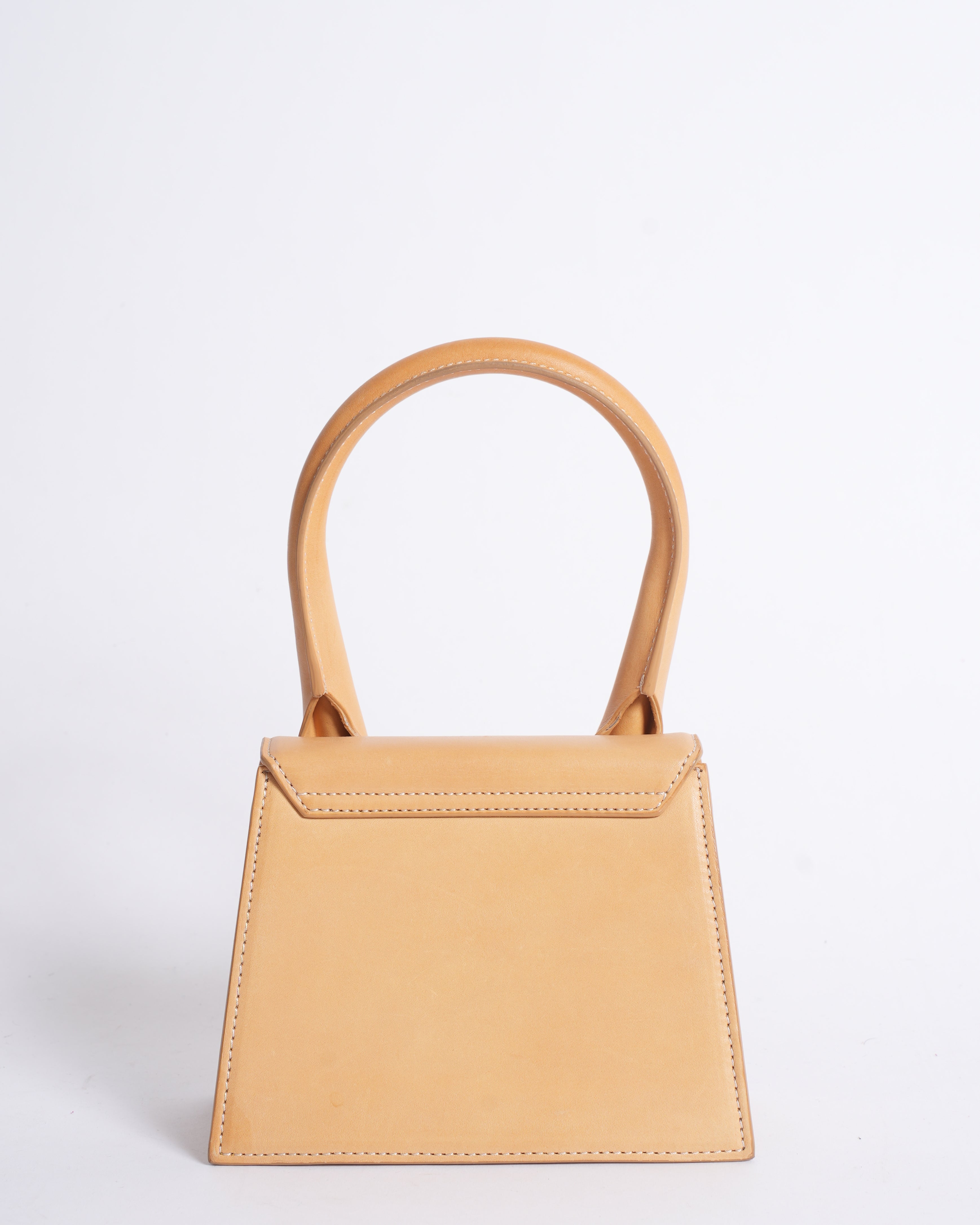 Jacquemus Moyen Bag In Mustard Yellow