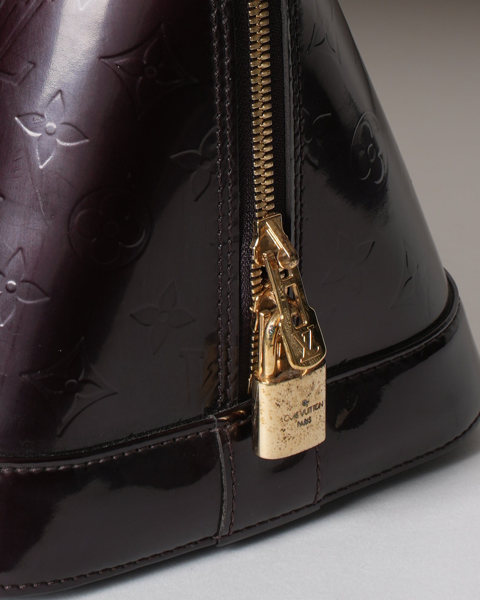 Louis Vuitton Amarante Monogram Vernis Alma GM Bag