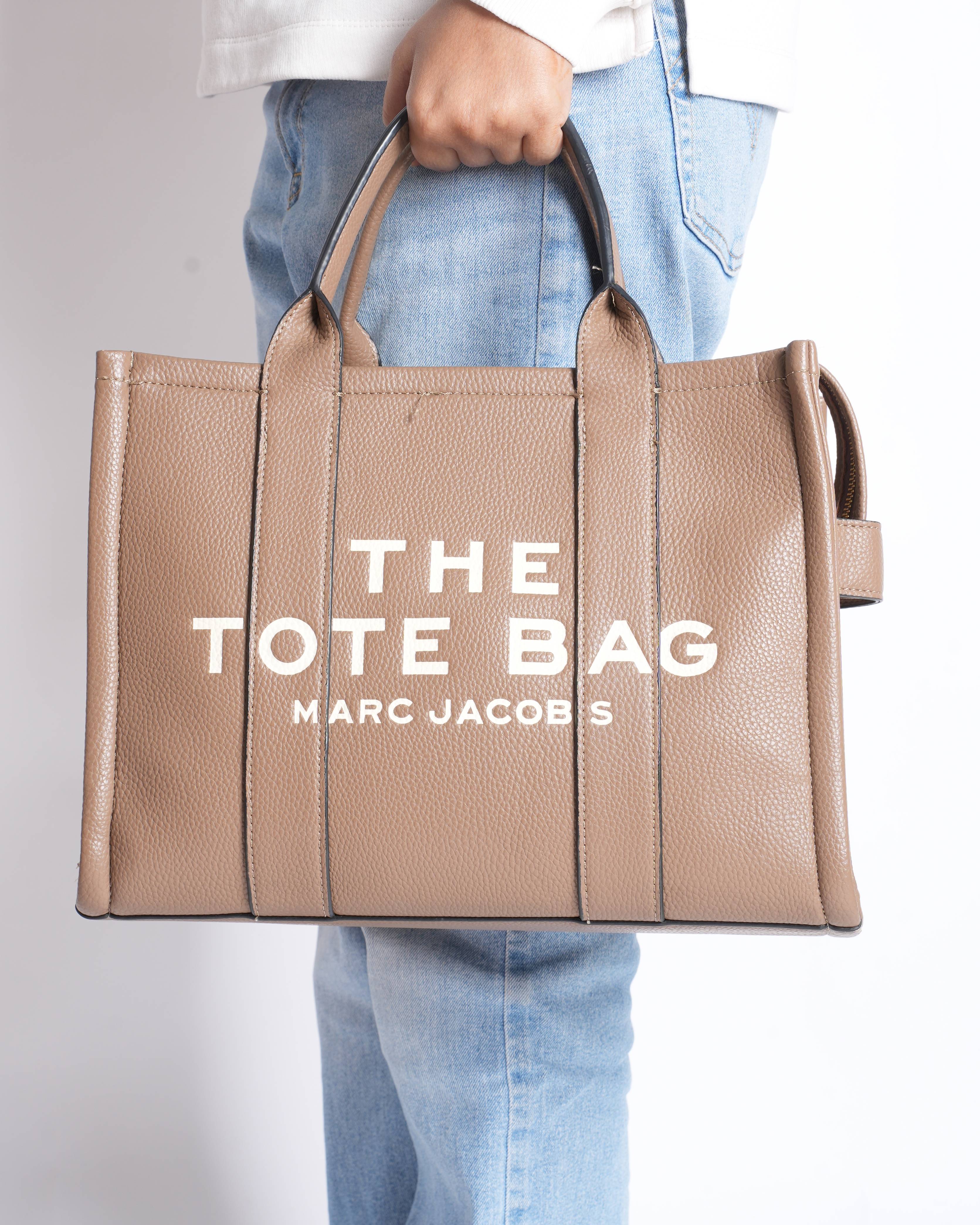 Marc jacobs medium leather tote bag