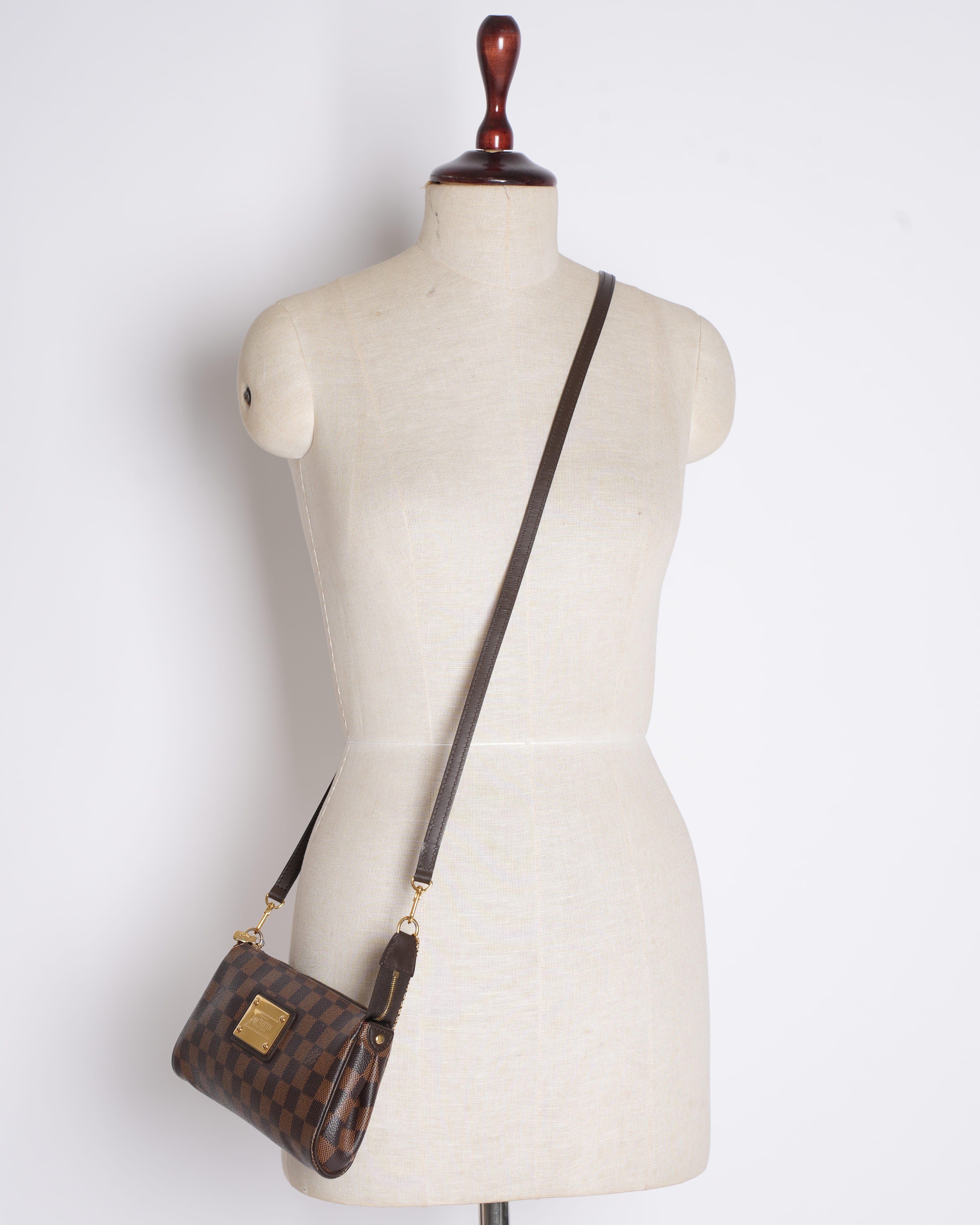 Louis Vuitton Eva Damier Bag
