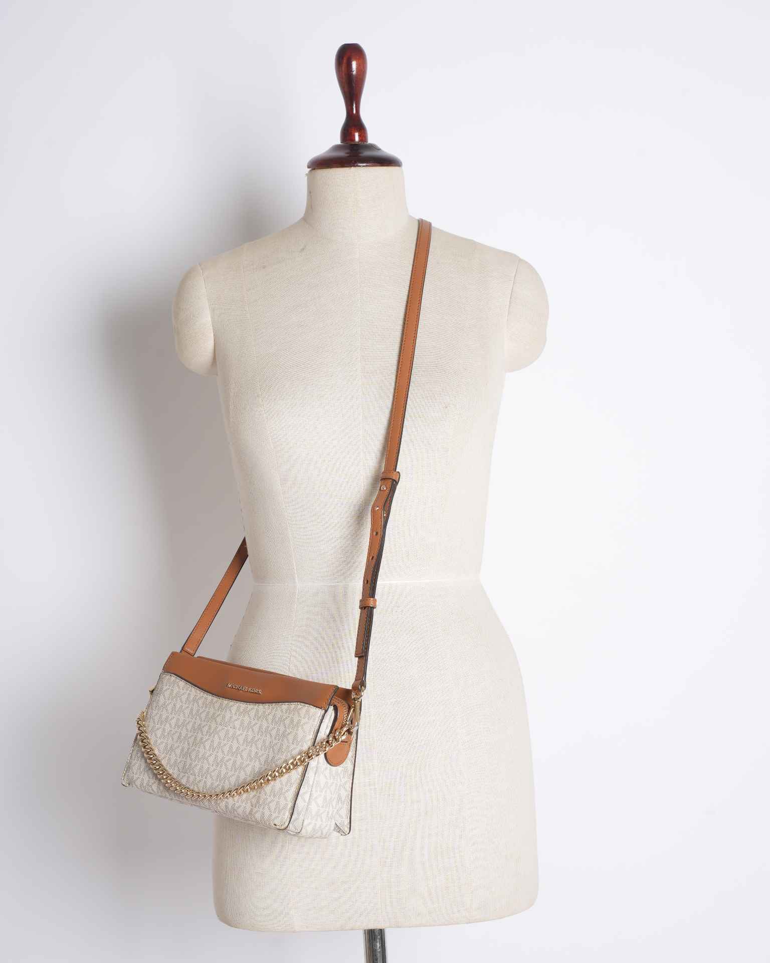 Michael Kors Jet Set Crossbody Bag