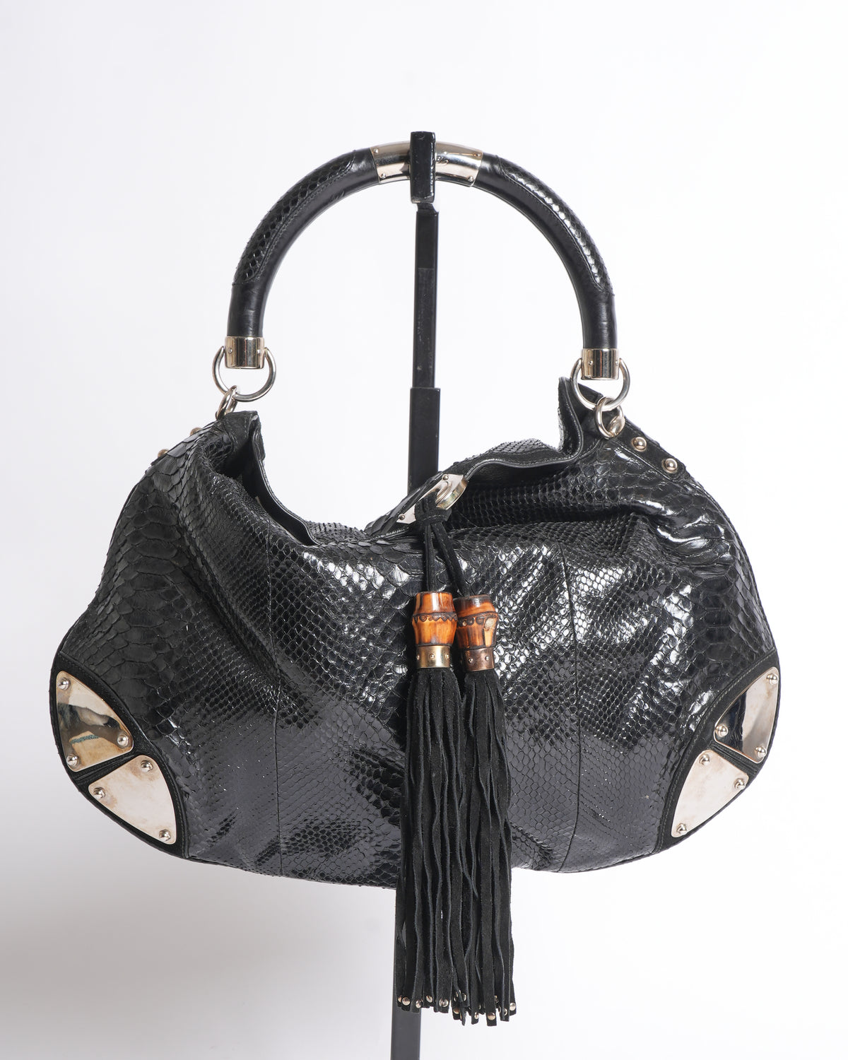 Gucci Indy Puthon Large Handbag In Black