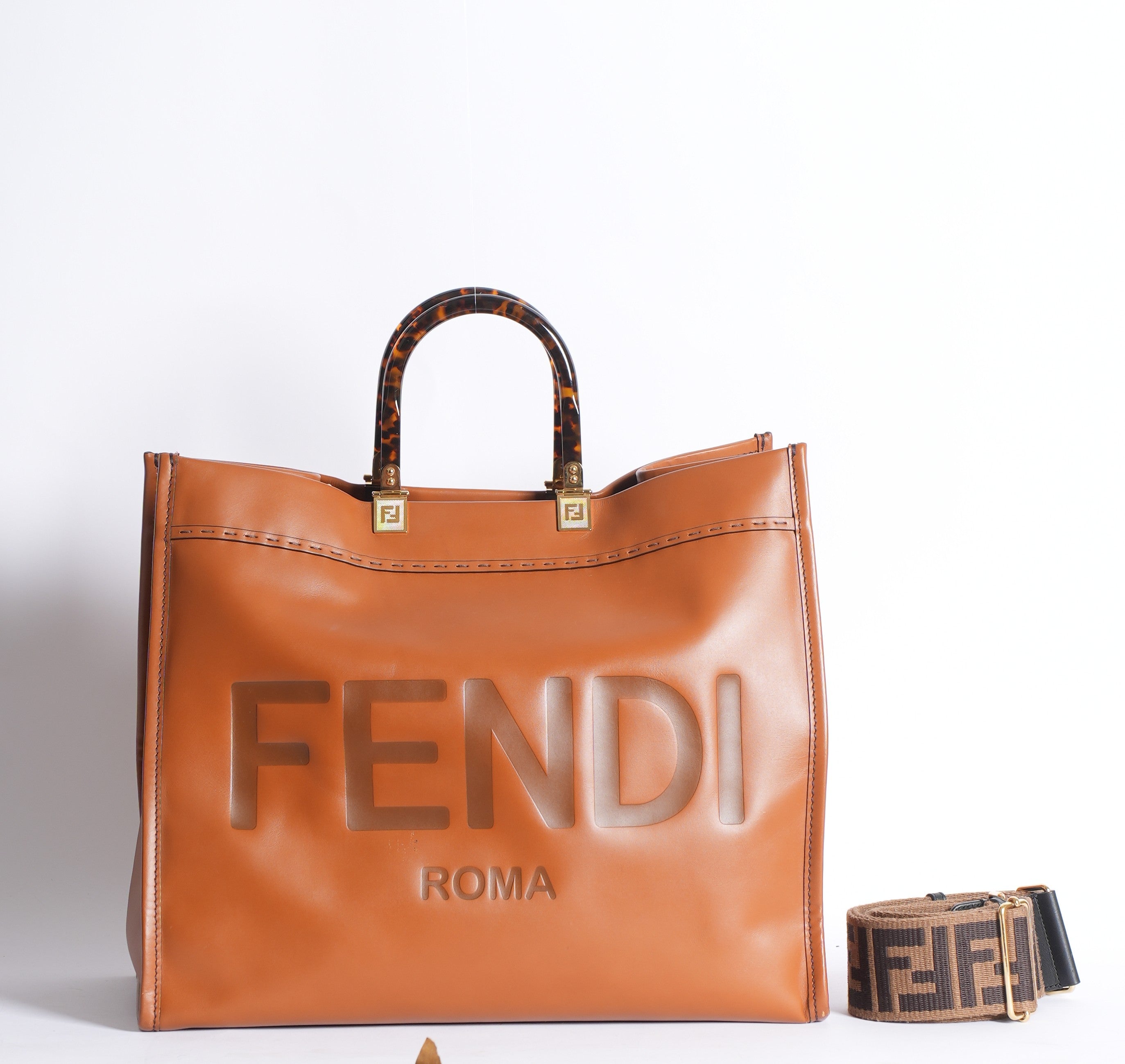 Fendi Sunshine Leather Large Tote Bag With 2 Detachable Belts