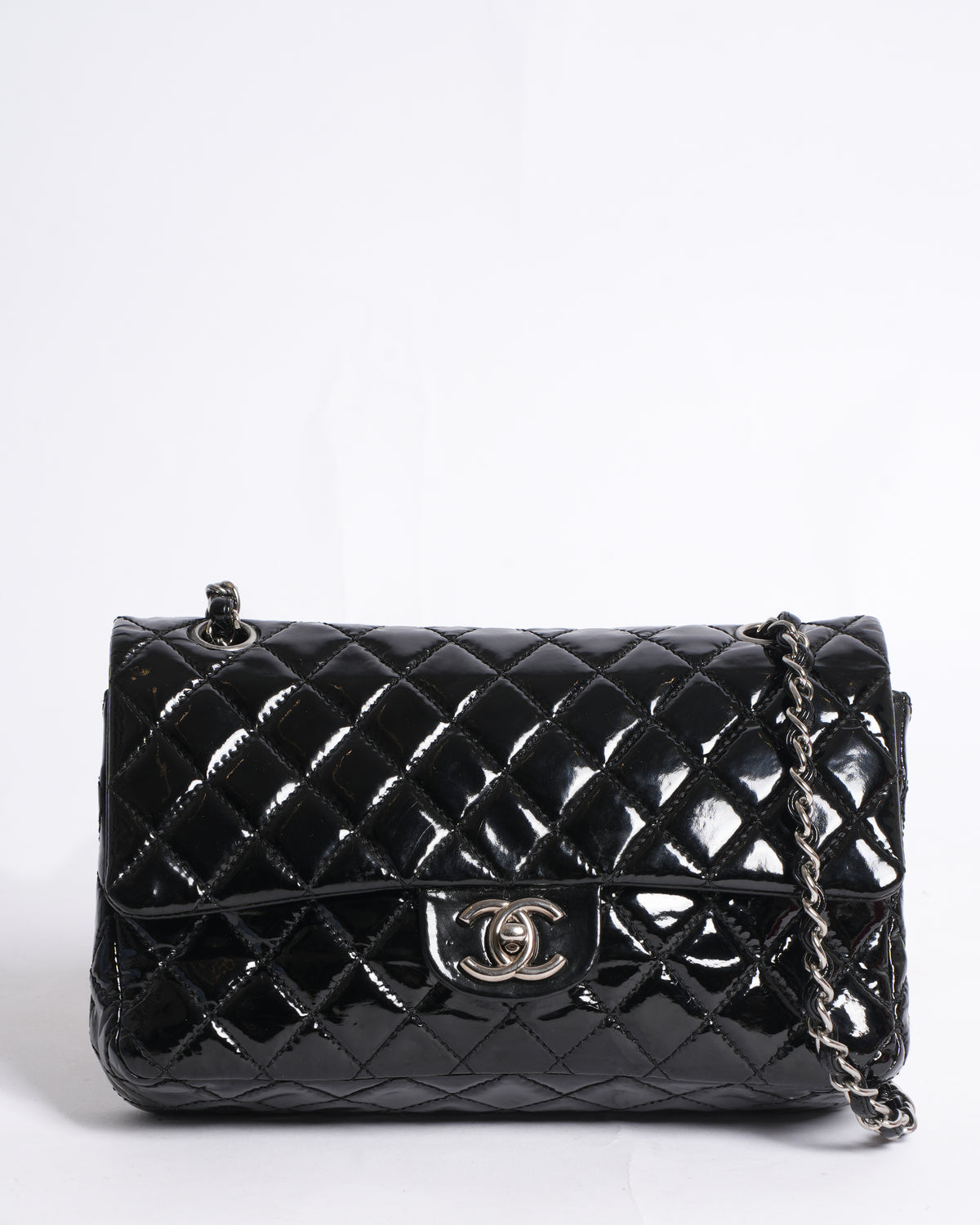 Chanel black medium classic flap bag in patent leather