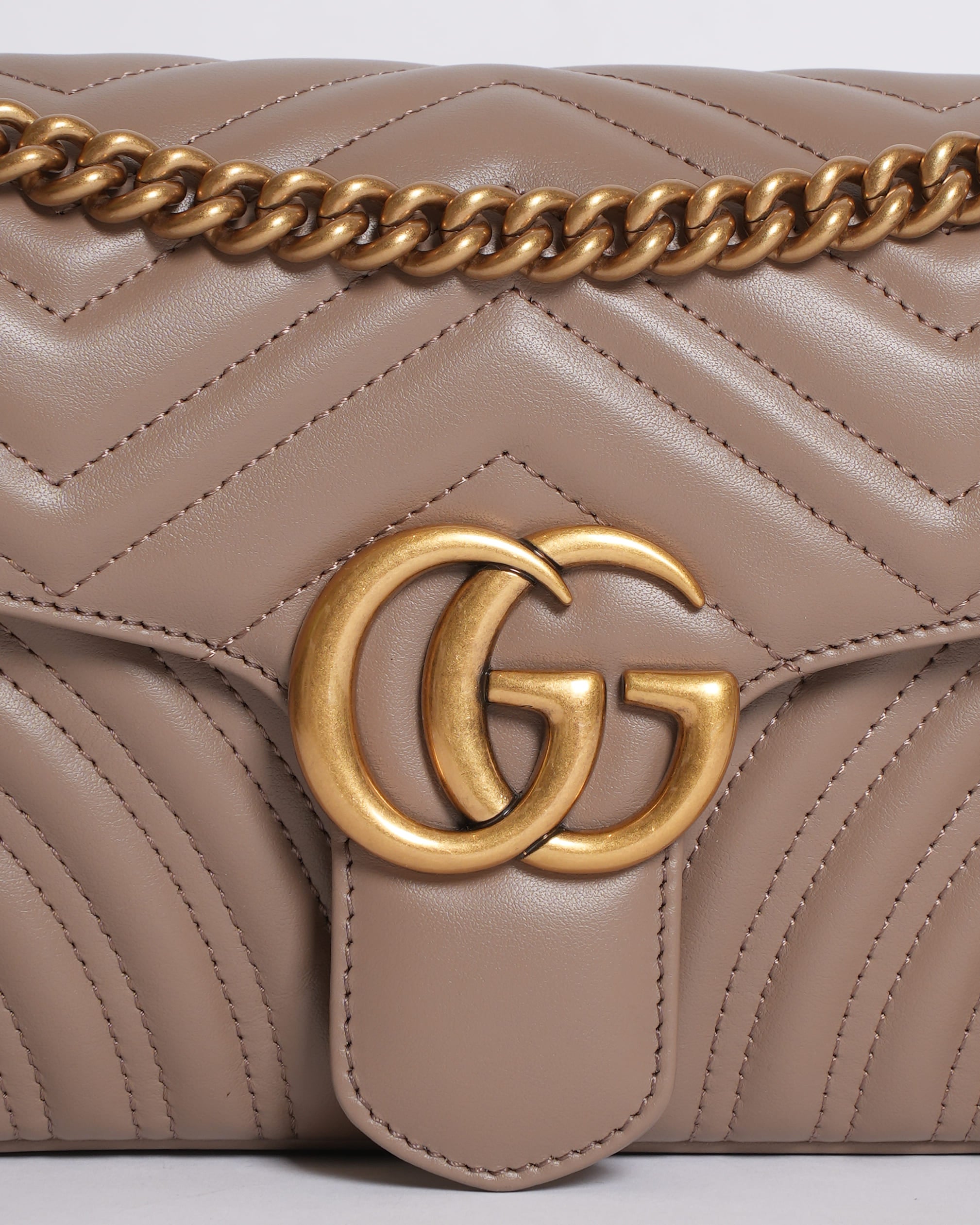 New Gucci GG Marmont Medium Shoulder Bag in Beige