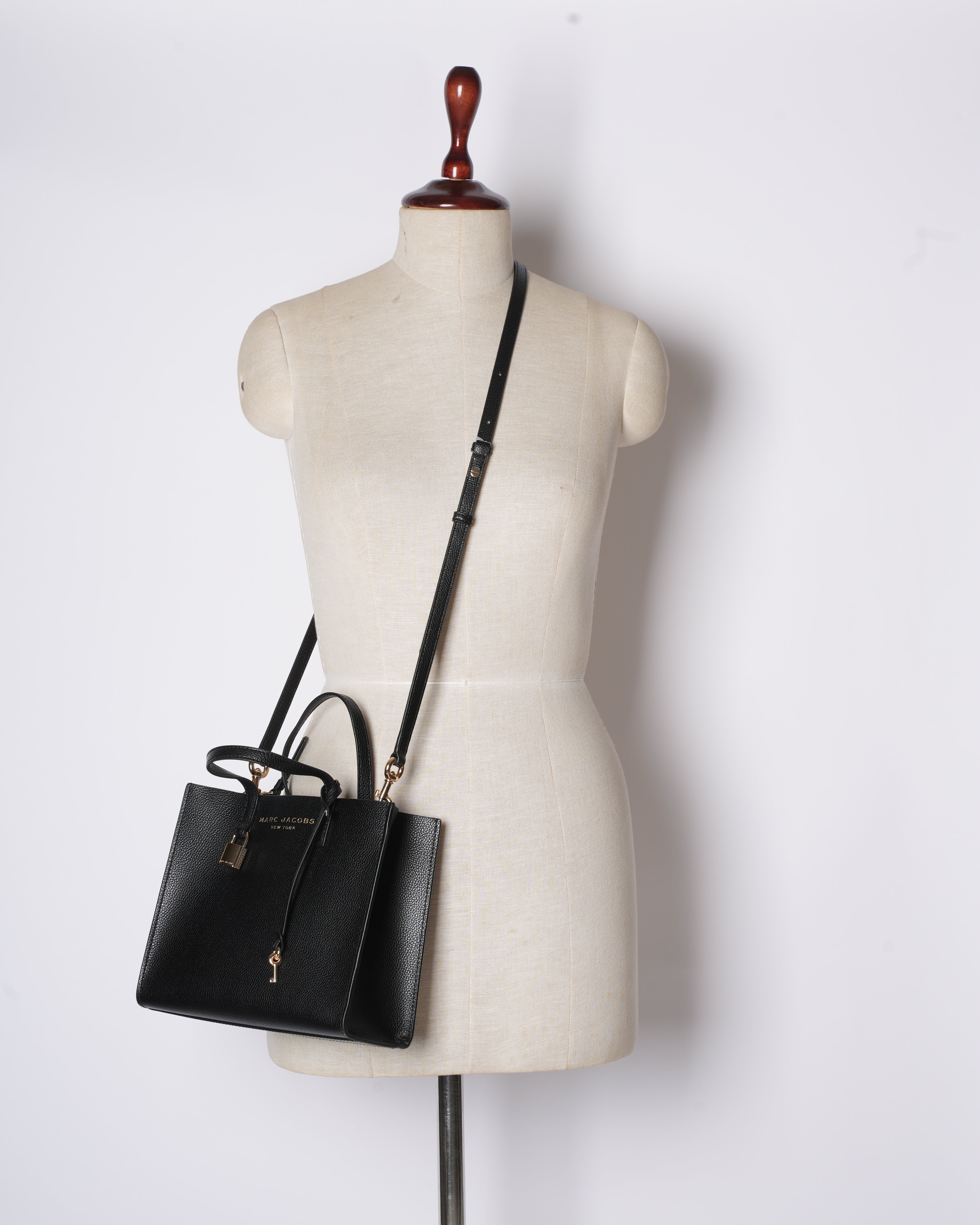 New Marc Jacob Mini Grind Crossbody In Black