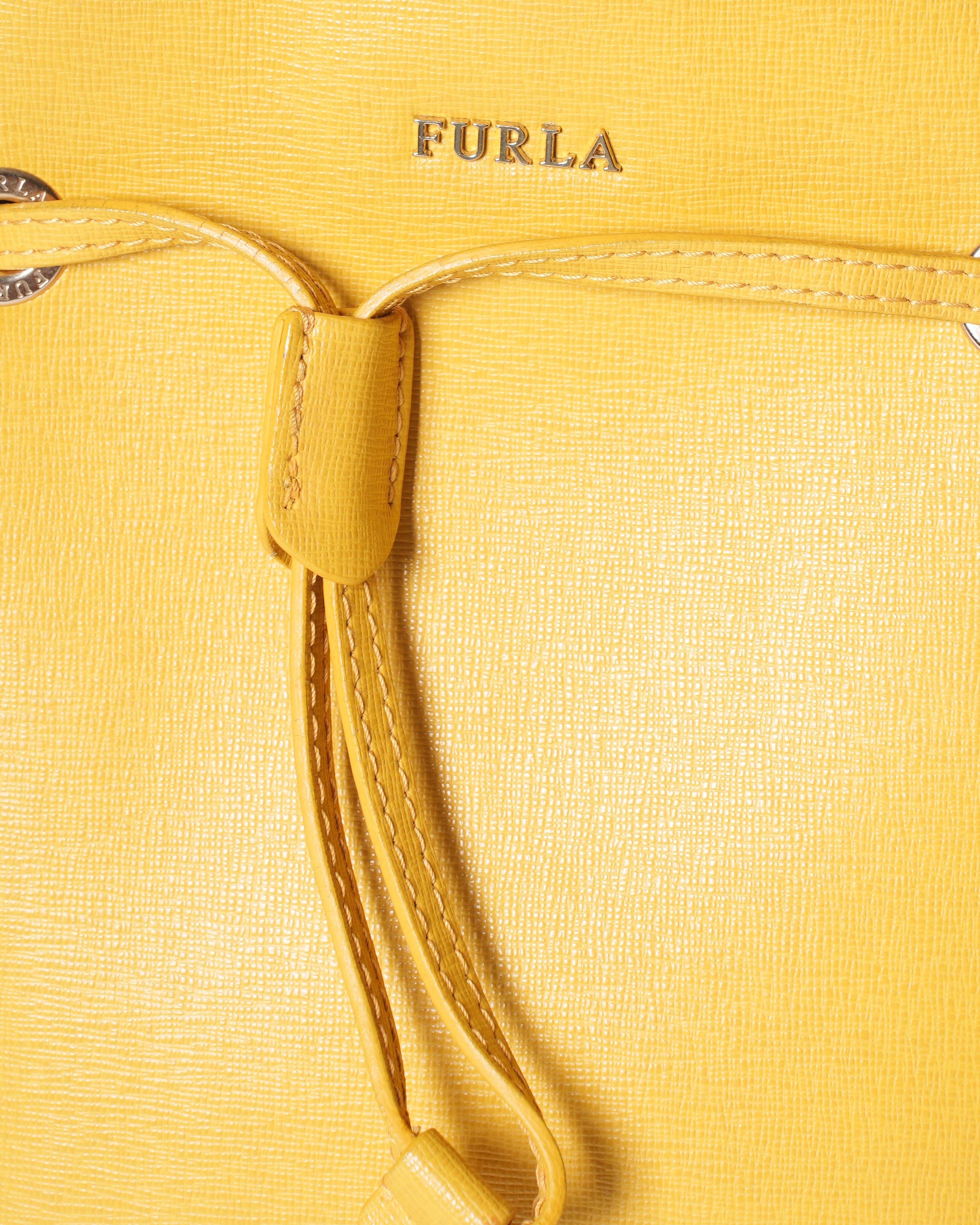 Furla Stacy Bucket Bag In Yellow