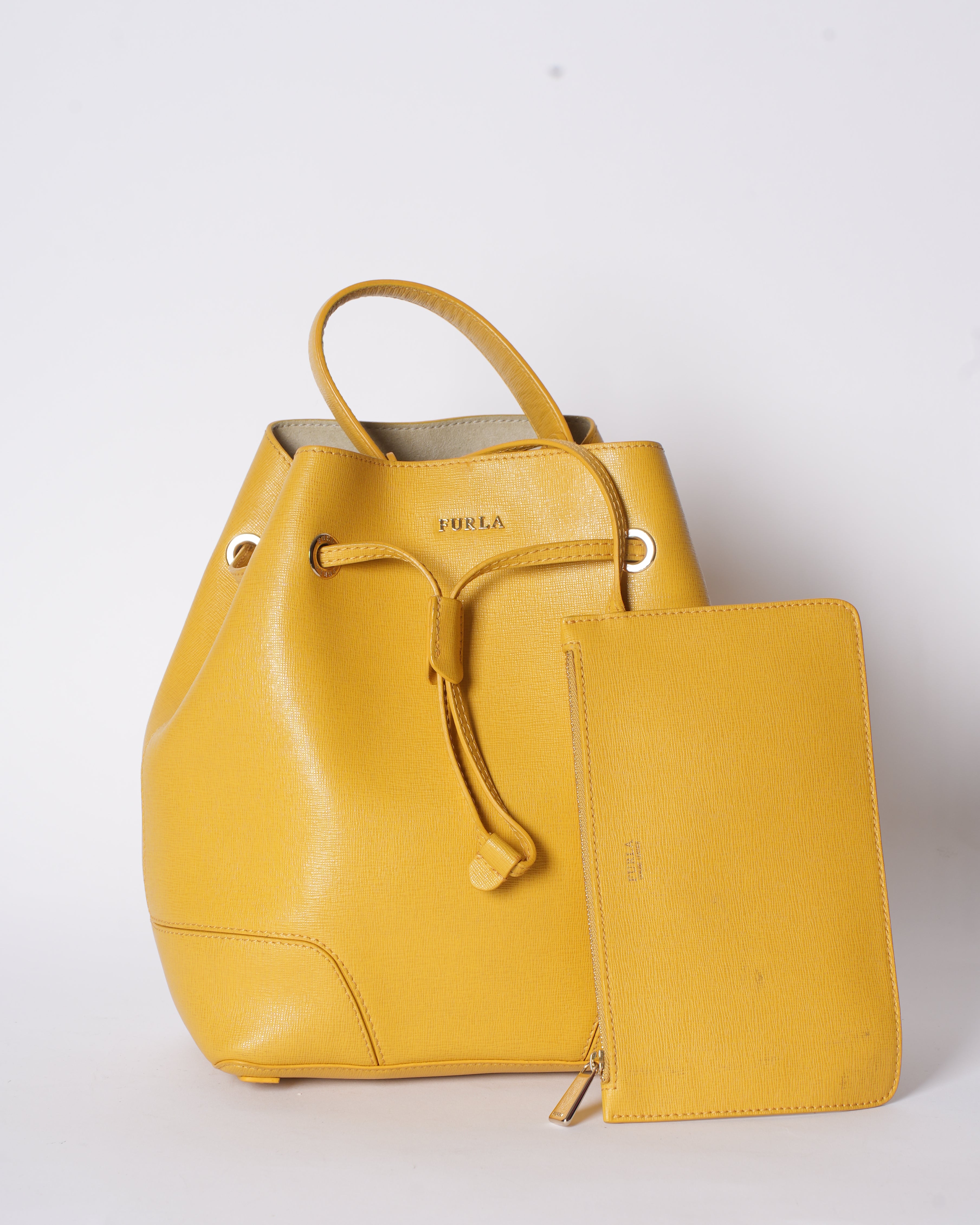 Furla Stacy Bucket Bag In Yellow