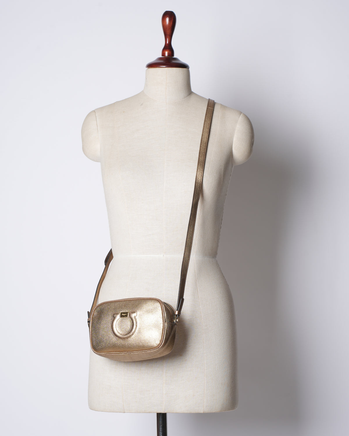 Salvatore Ferragamo City Crossbody In Golden