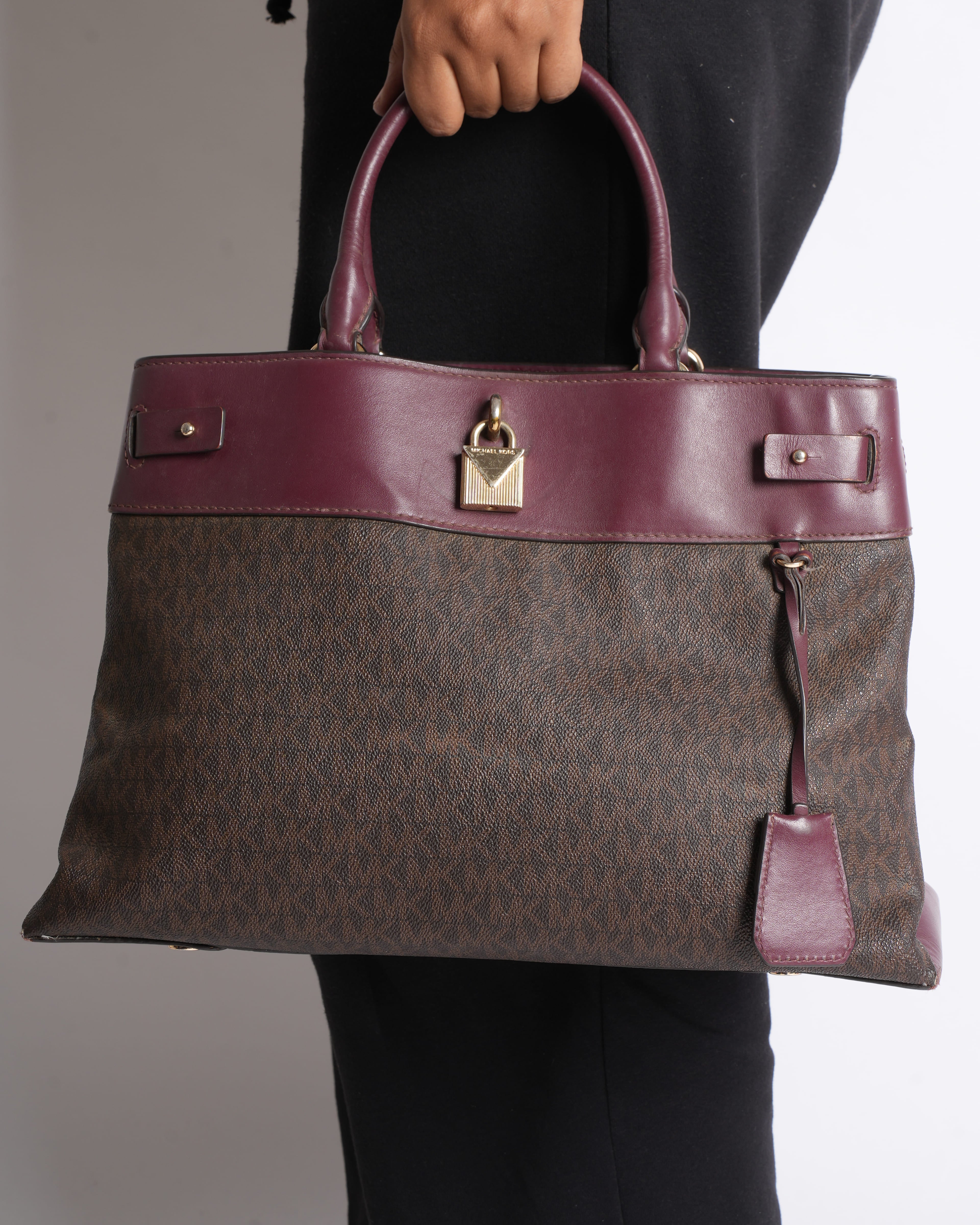 Michael kors gramercy logo satchel bag