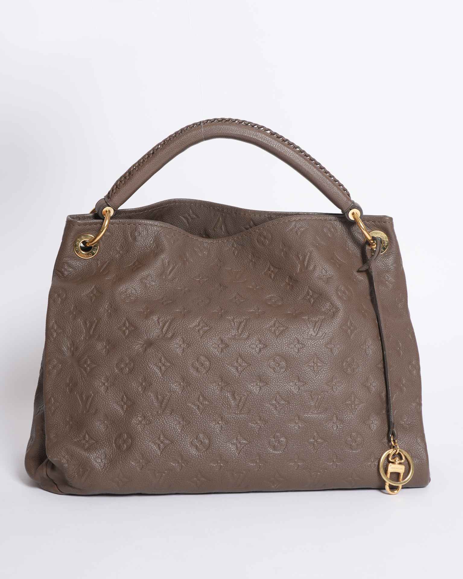 Louis Vuitton Artsy MM Shoulder Bag In Brown