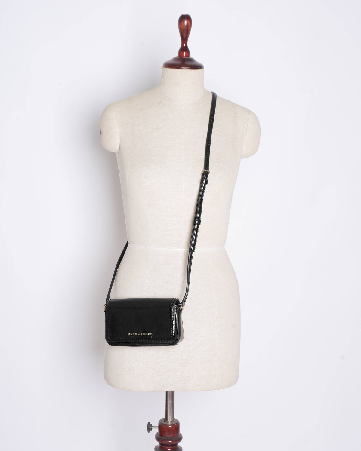 Marc jacobs groove smartphone crossbody bag