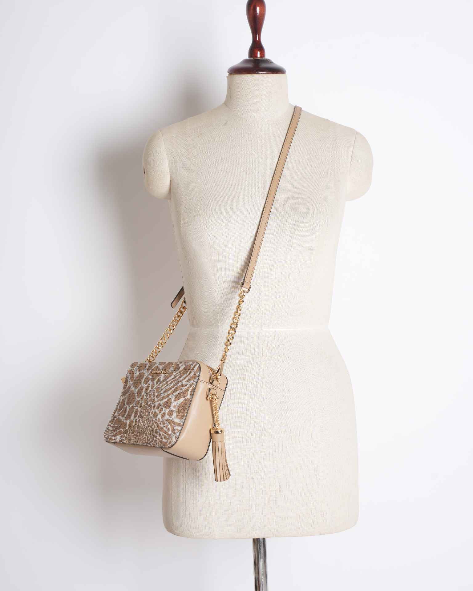 New Michael Kors crossbody bag with a mustard and white