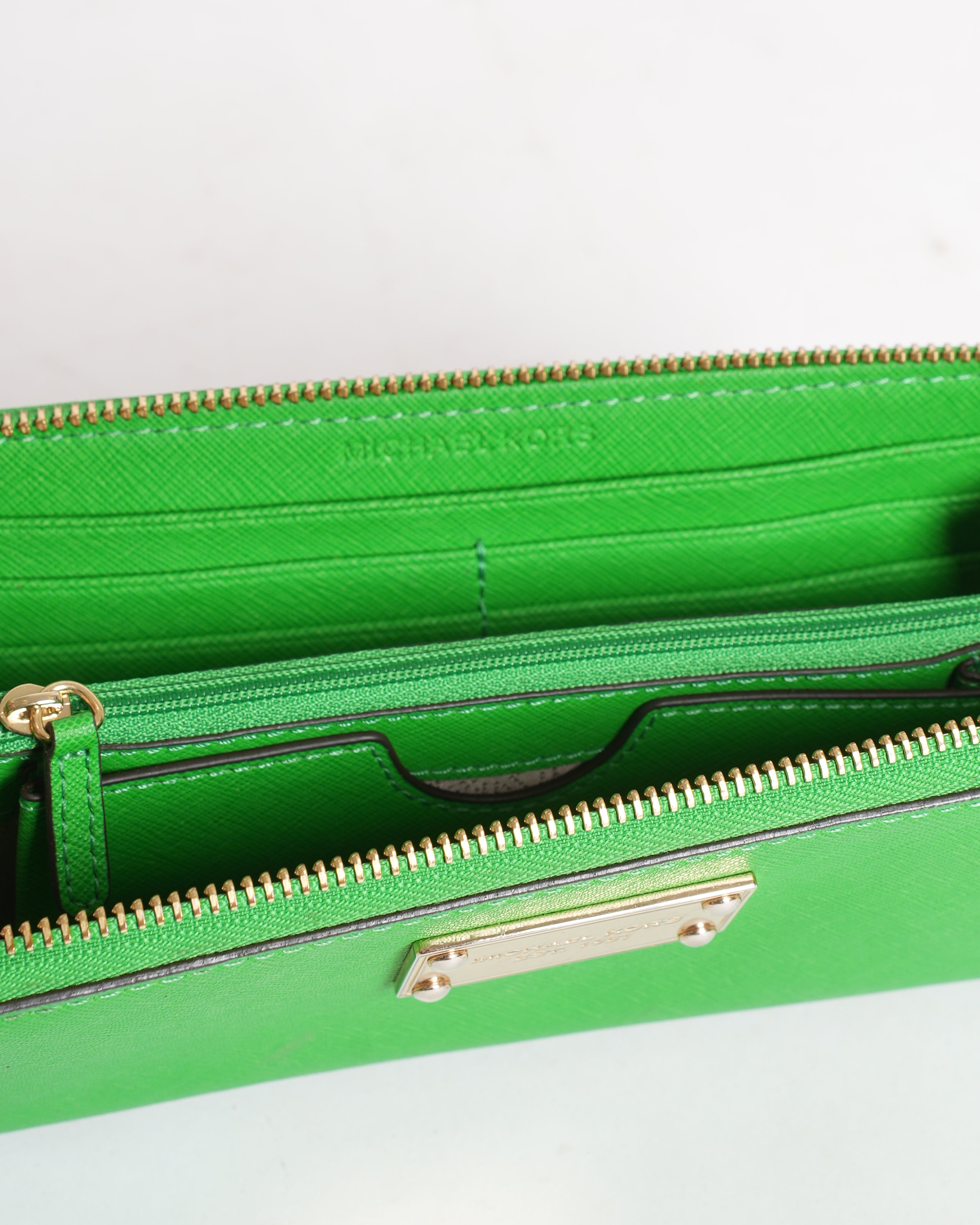Michael Kors Jet Set Continental Wallet