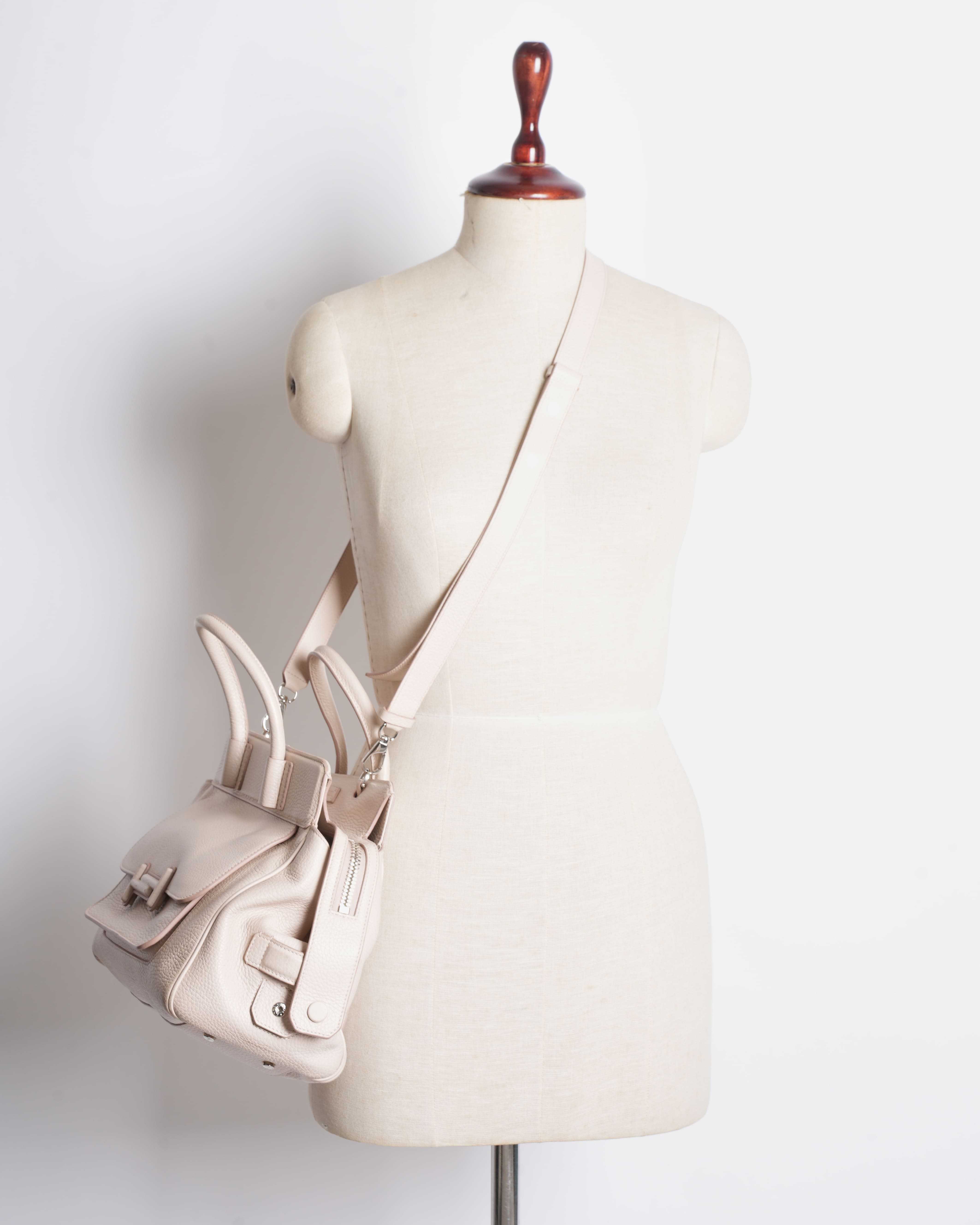 Tod’s Double T Leather Shoulder Bag