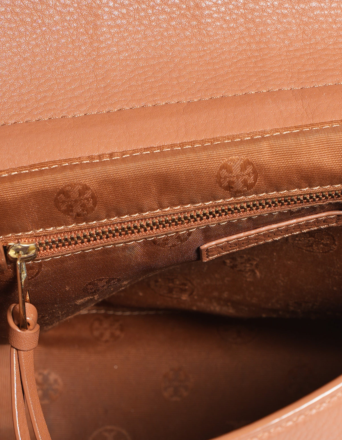Tory Burch Quilted Crossbody Bag In Tan