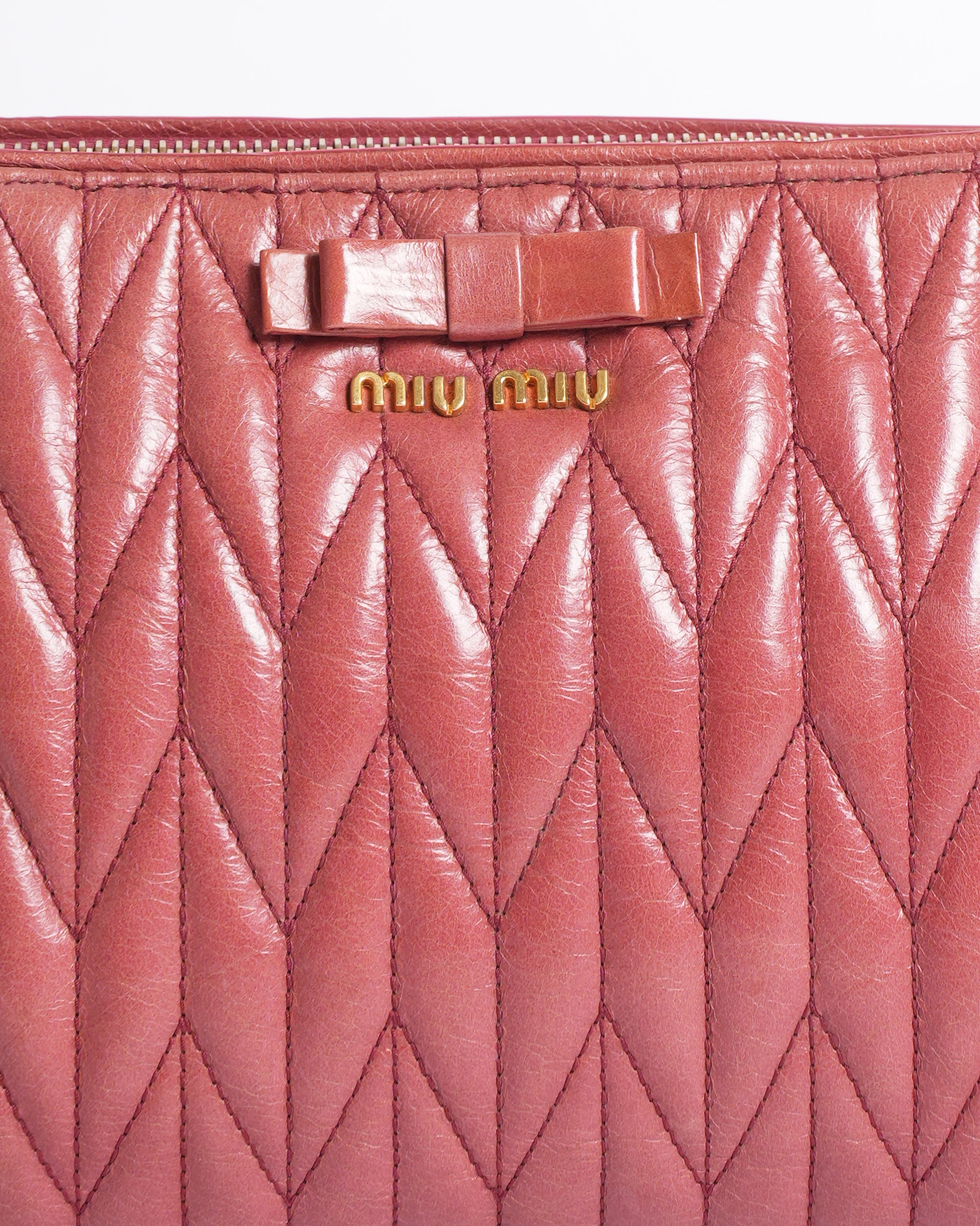 Miu Miu Matelasse Leather Shoulder bag in coral pink